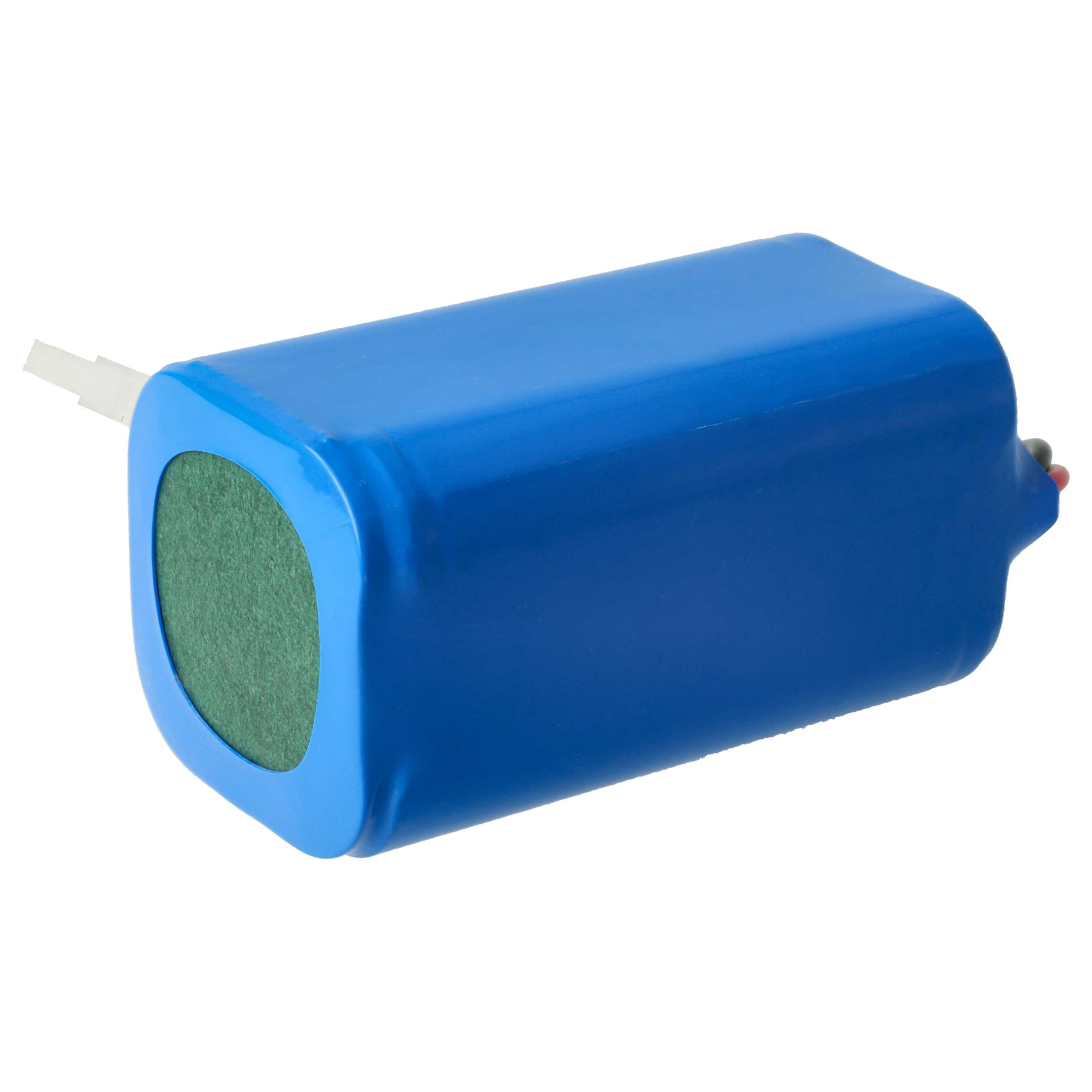 Ein blaues rechteckiges Akkupack auf weißem Hintergrund. Ein Ende hat einen grünen kreisförmigen Einsatz. Drähte und ein Stecker sind sichtbar.