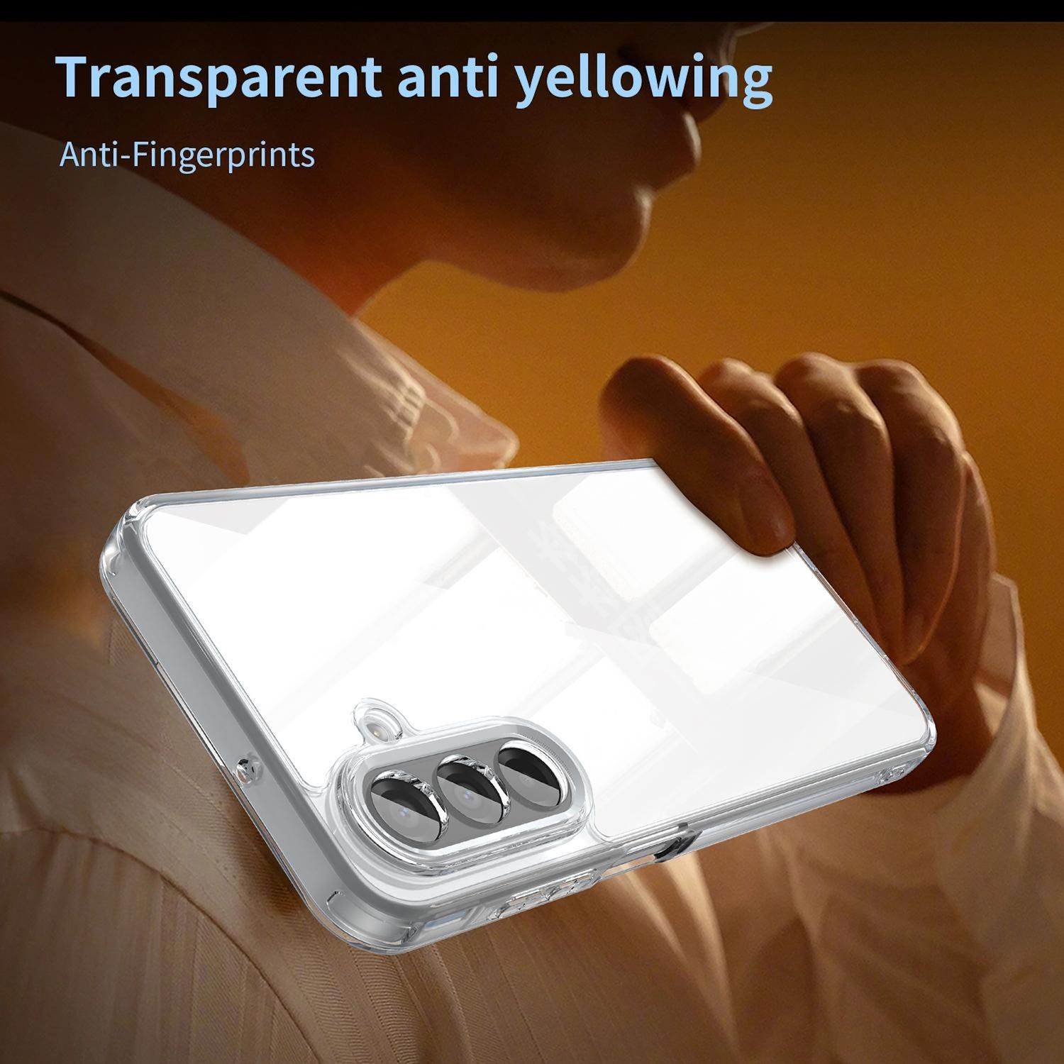Eine klare Handyhülle, die von einer Person gehalten wird. Die Handyhülle hat einen Kameraausschnitt. Der Text oben lautet: Transparentes Anti-Vergilben.