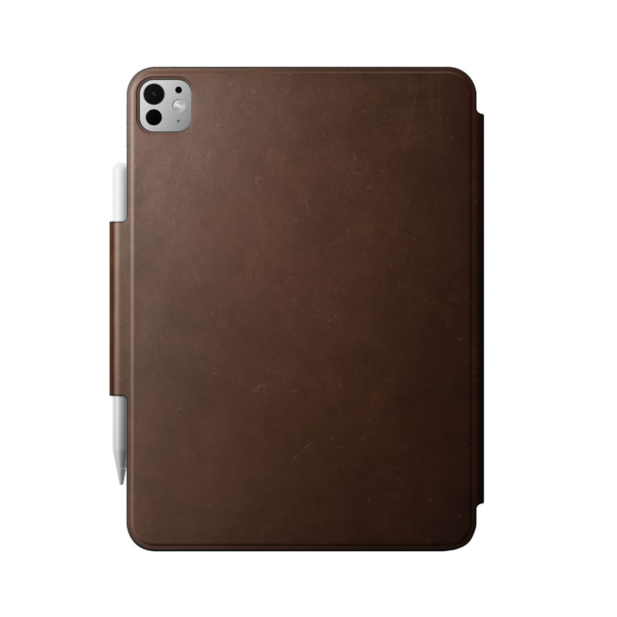 Eine braune Leder-iPad-Hülle mit einem weißen Stift. Die Hülle hat eine Kamera und eine dunkelbraune Farbe auf weißem Hintergrund.