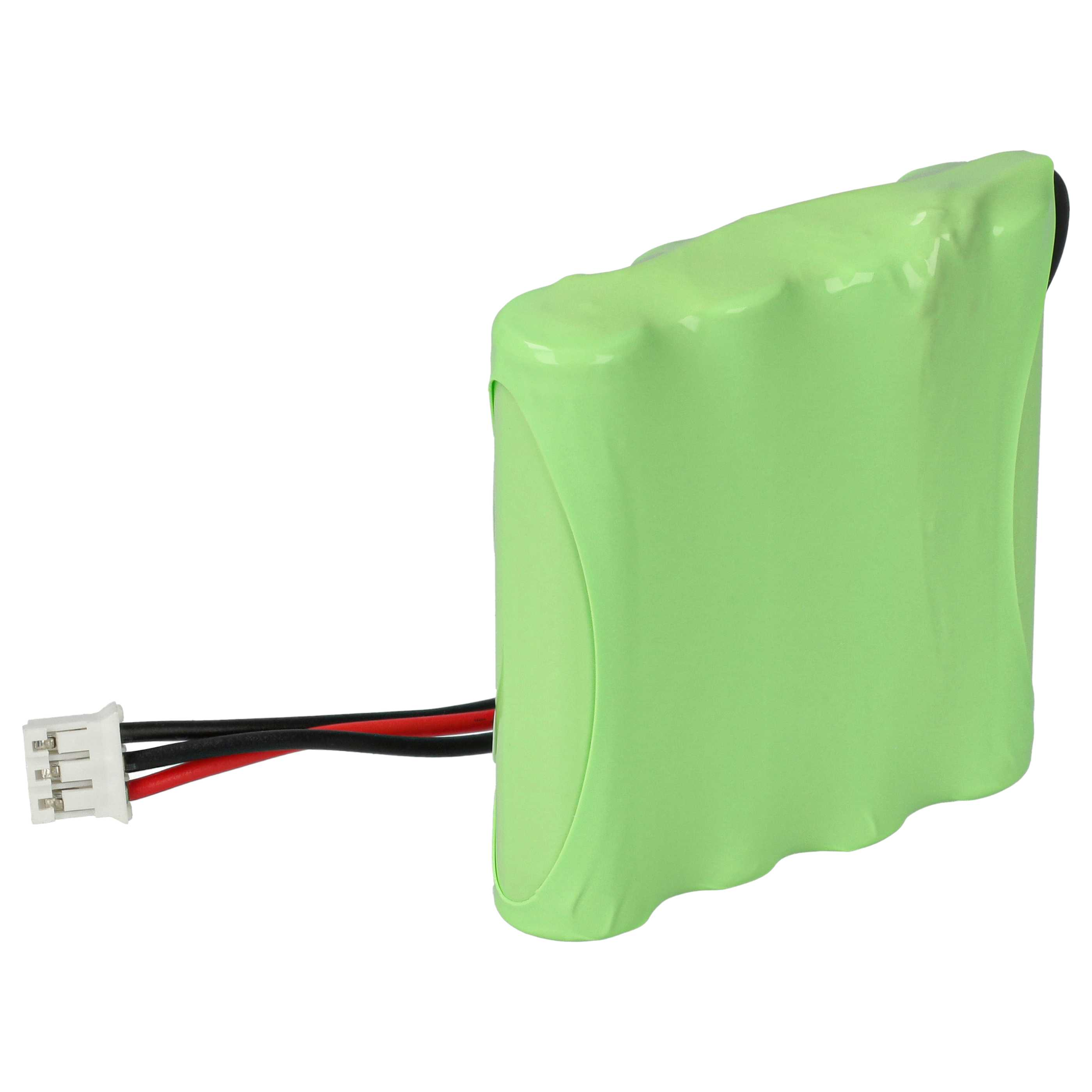 Ein grüner Akku mit roten und schwarzen Drähten und einem weißen Stecker auf weißem Hintergrund.