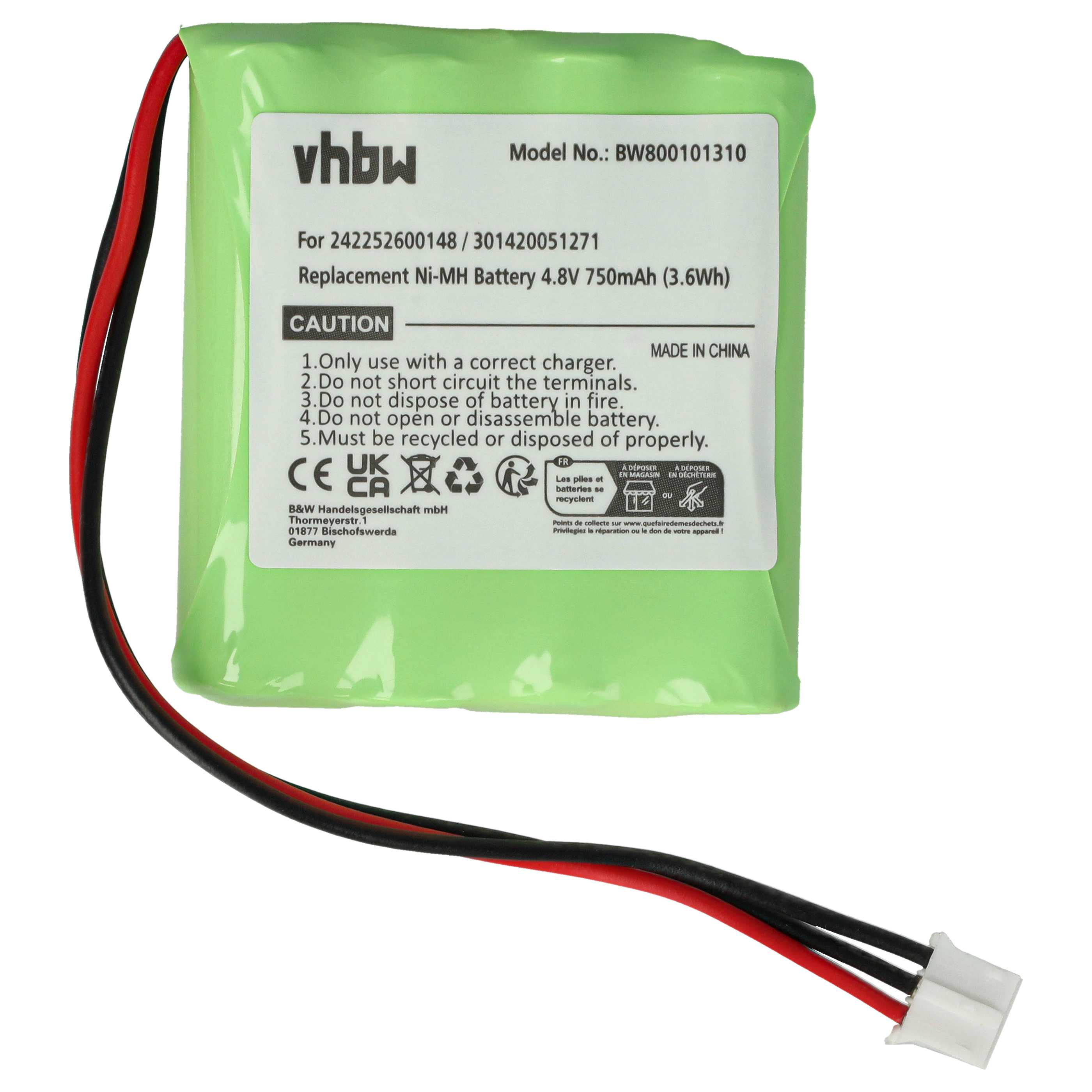 Eine grüne Batterie mit schwarzen und roten Drähten, Textetiketten und einem weißen Stecker. Der Text enthält Warnungen und technische Details.