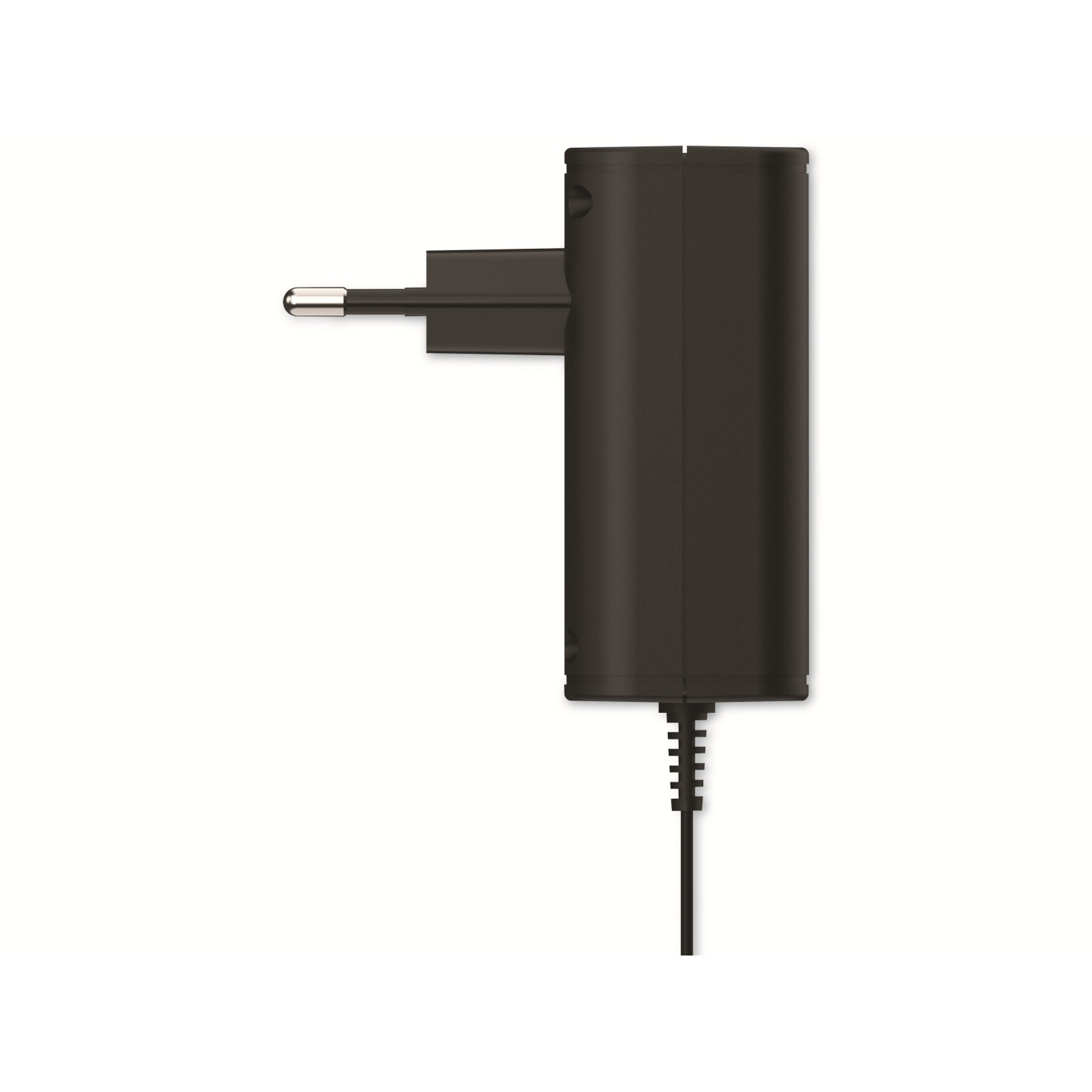 Czarny zasilacz z wtyczką i kablem, wyizolowany na białym tle. Końcówka wtyczki jest srebrna.