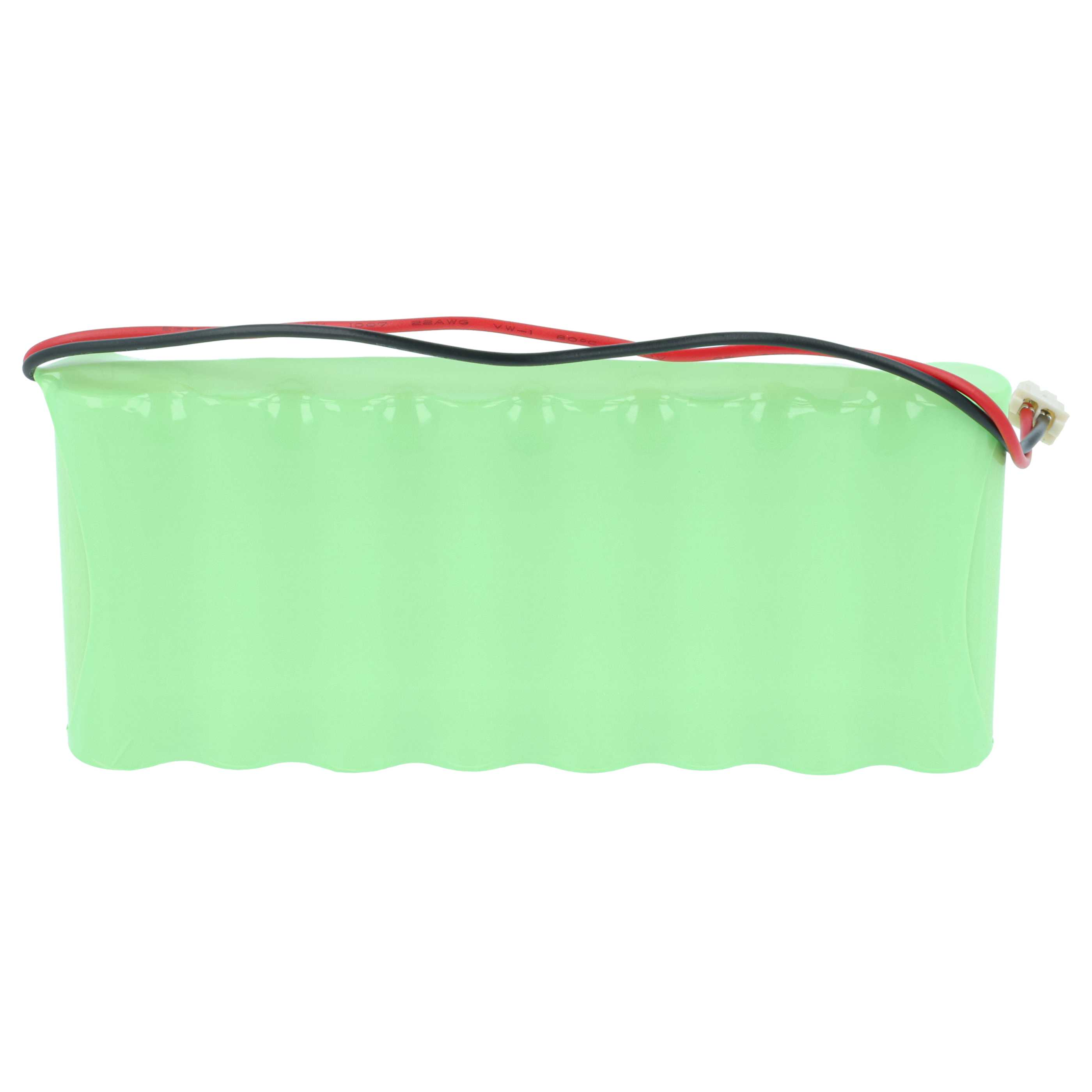 Ein grünes Batteriepack mit roten und schwarzen Drähten, die sich oben erstrecken, vor weißem Hintergrund.