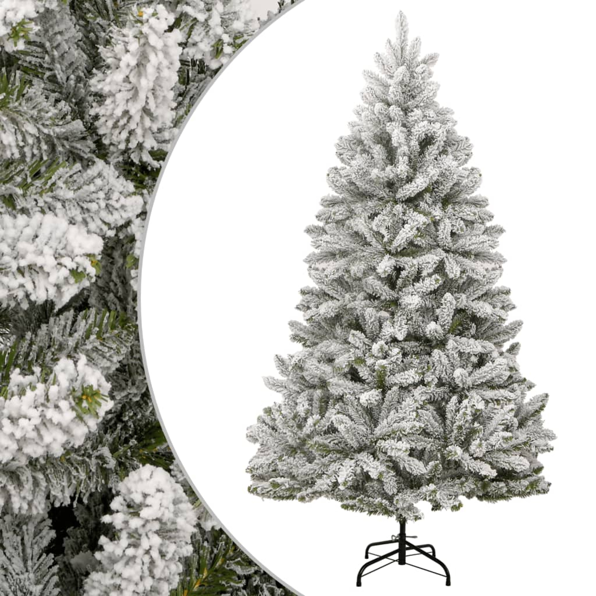 Ein geflockter Weihnachtsbaum wird auf weißem Hintergrund angezeigt. Schneebedeckte Äste. Ein schwarzer Metallständer trägt den Baum.