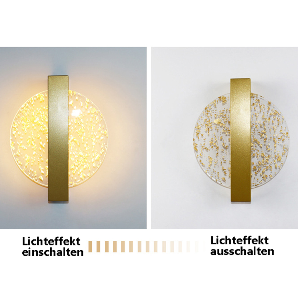 Zwei Wandlampen, eine an, eine aus. Goldene Rechtecke und runde, mattierte Gläser mit Goldflocken. Text: Lichteffekt ein/aus.