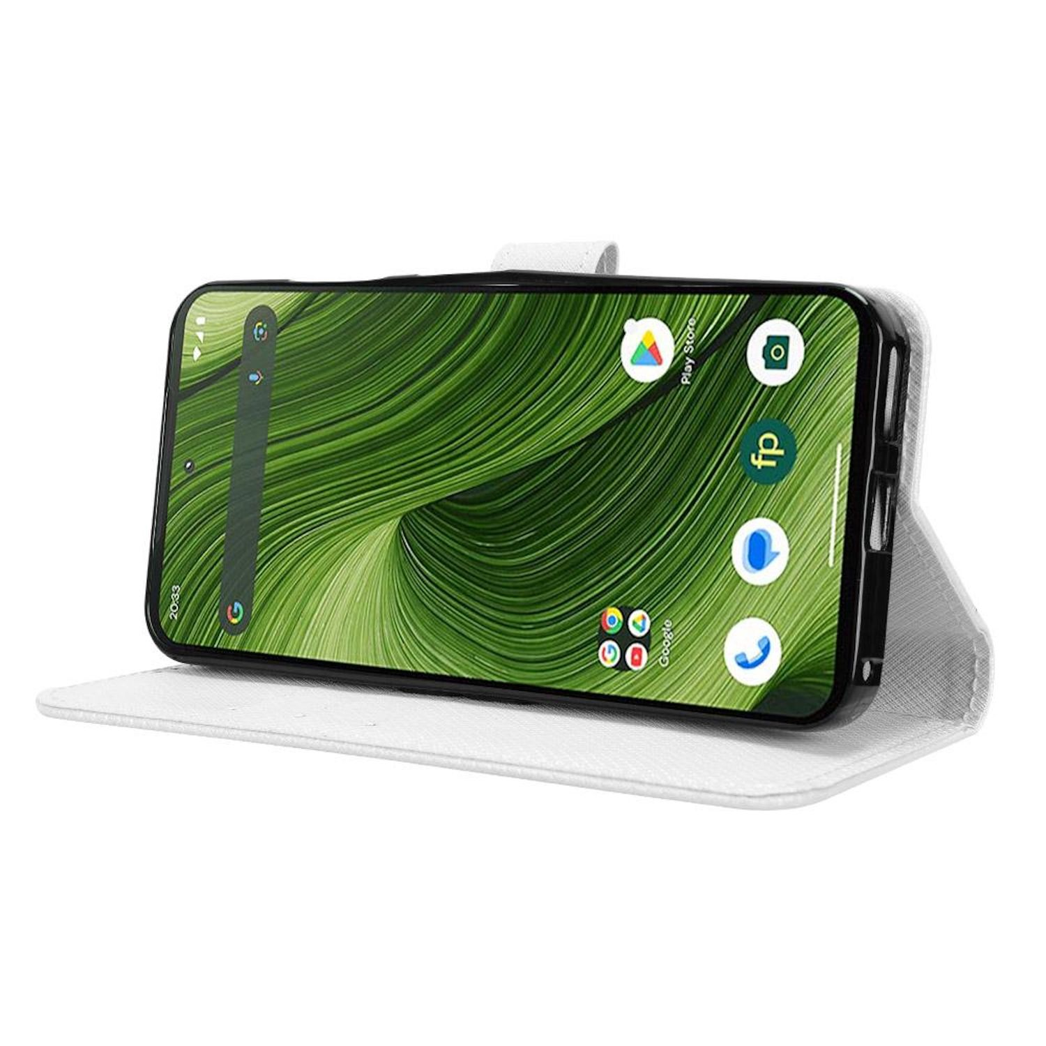 Ein Smartphone mit grün gemustertem Bildschirm in einer weißen Hülle. Der Bildschirm zeigt App-Symbole. Die Hülle ist offen, teilweise sichtbar.
