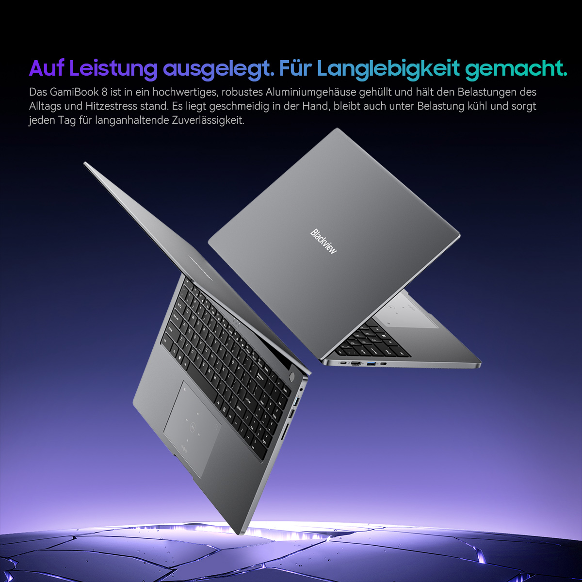 Zwei graue Laptops mit Blackview-Logo, einer offen, schweben vor einem lila Farbverlauf. Text oben.