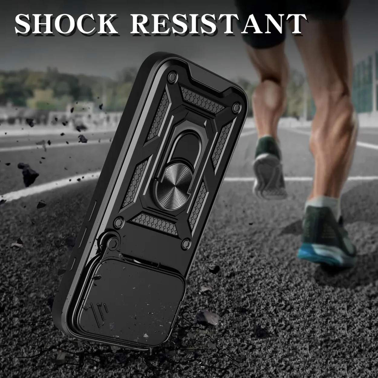 Coque de téléphone noire avec support de bague, étiquetée 'SHOCK RESISTANT'. Un coureur en arrière-plan. Le sol est de l'asphalte.