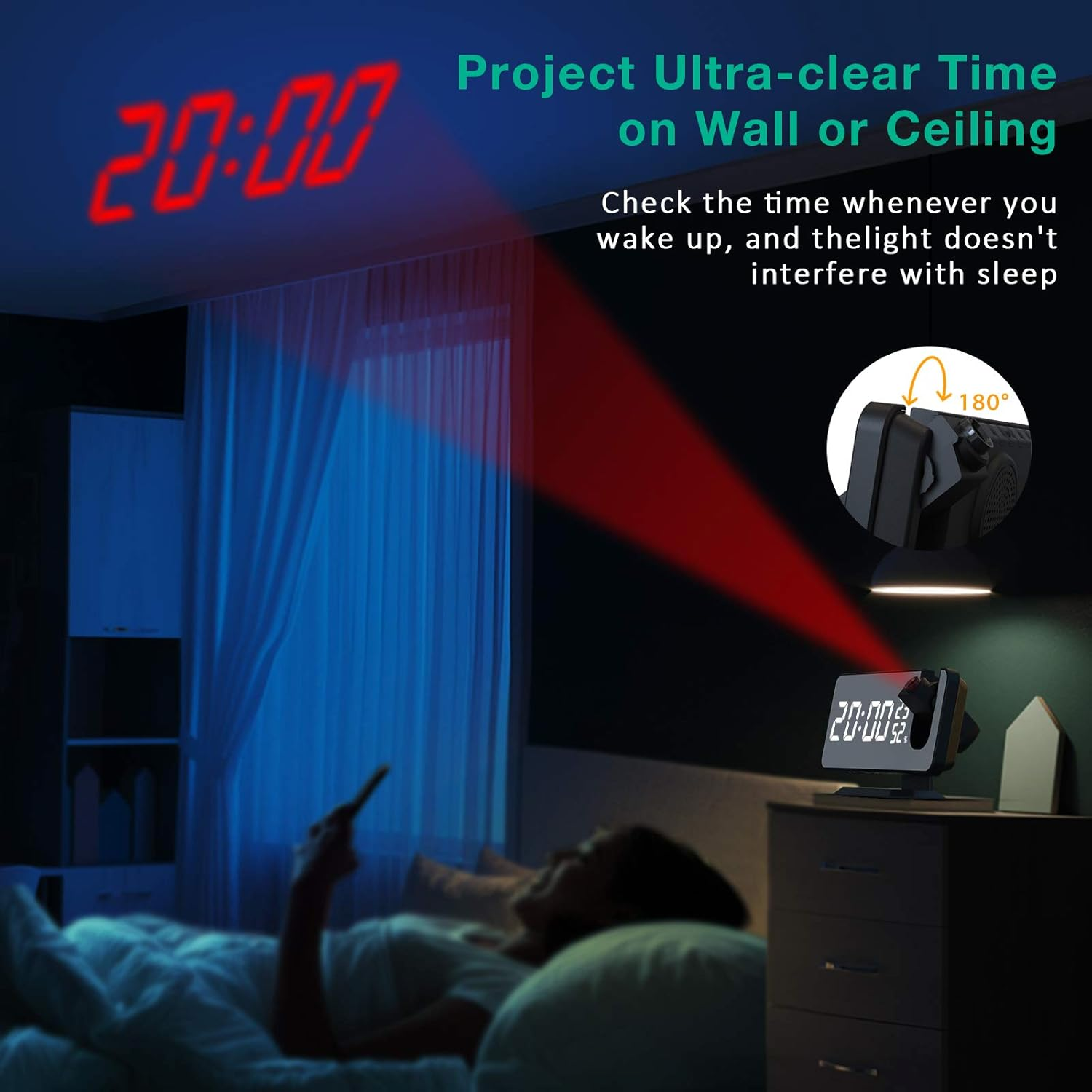 Schlafzimmer mit Uhr, die Zeit an die Wand projiziert. Eine Person liegt im Bett und benutzt ein Telefon. Ein Nachttisch steht neben dem Bett.