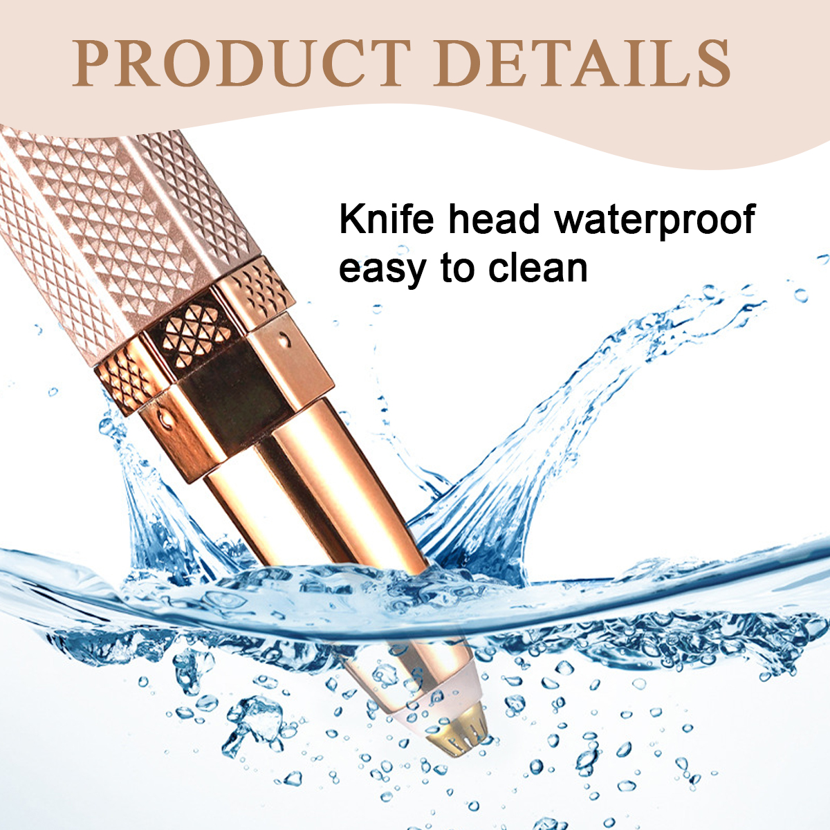 Ein goldener Rasiererkopf in Wasser getaucht, mit Spritzwasser. Der Text oben lautet "PRODUKTDETAILS", darunter "Messerkopf wasserdicht"