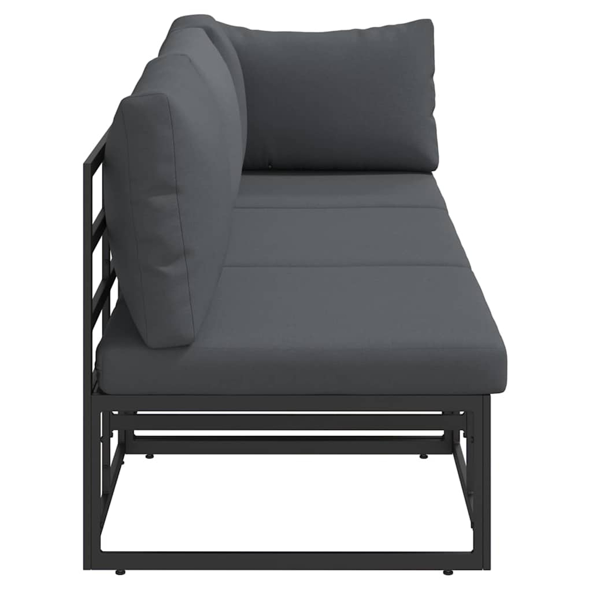 Un divano componibile grigio con struttura in metallo nero. Ha cuscini per lo schienale e la seduta. Isolato su sfondo bianco.