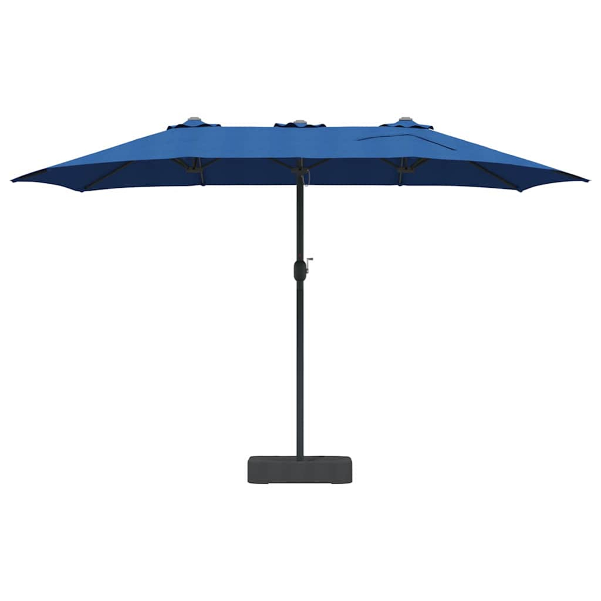 Un doppio ombrellone blu per patio è su una base rettangolare grigia. Lo sfondo è bianco.