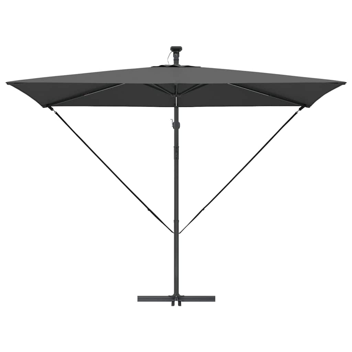 Un ombrellone quadrato nero da patio con un palo centrale e bracci di supporto. Si erge su una base nera, contro uno sfondo bianco.