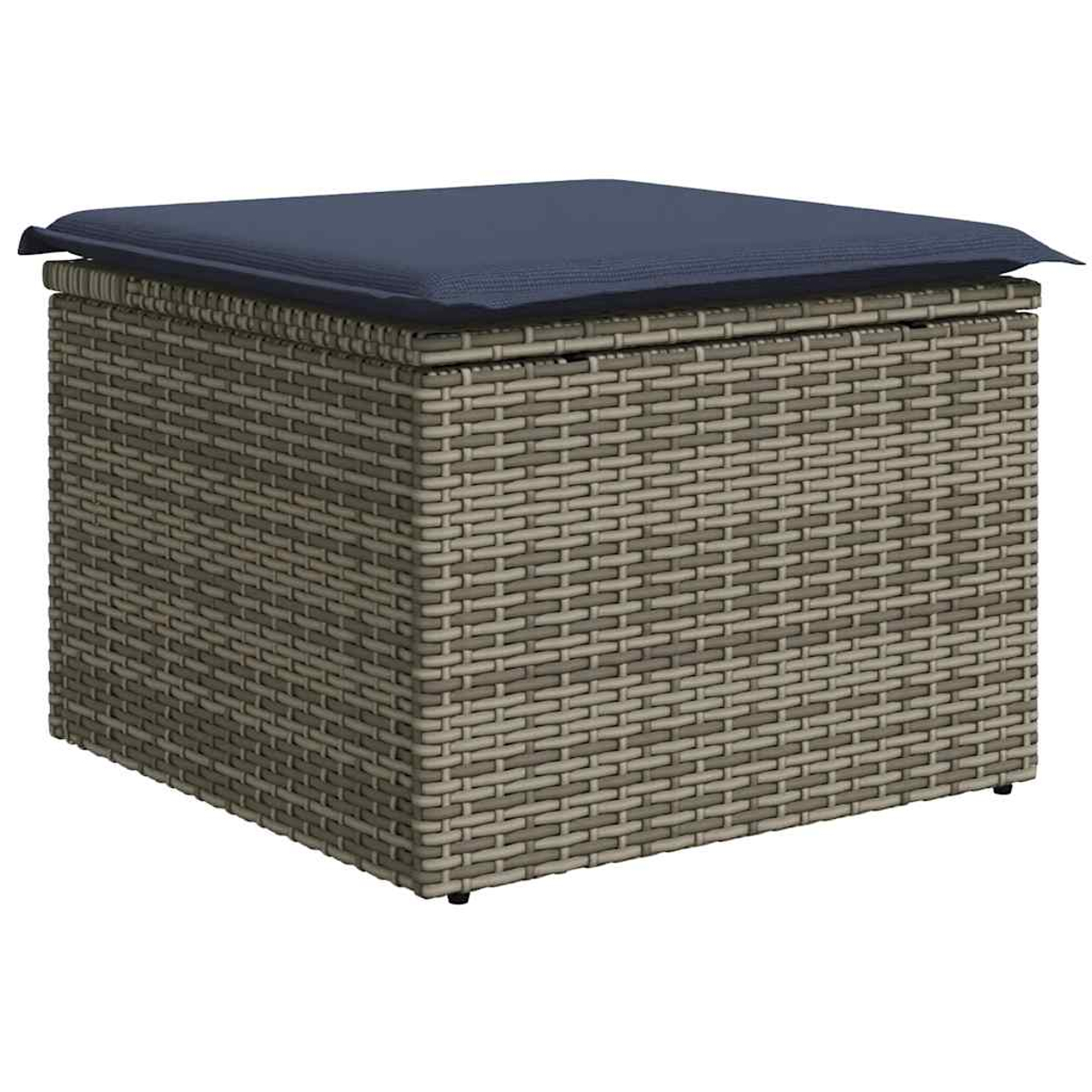 Ein gewebter Stauraum-Hocker mit einem marineblauen Kissen oben. Der Hocker ist rechteckig und hat eine strukturierte Oberfläche.