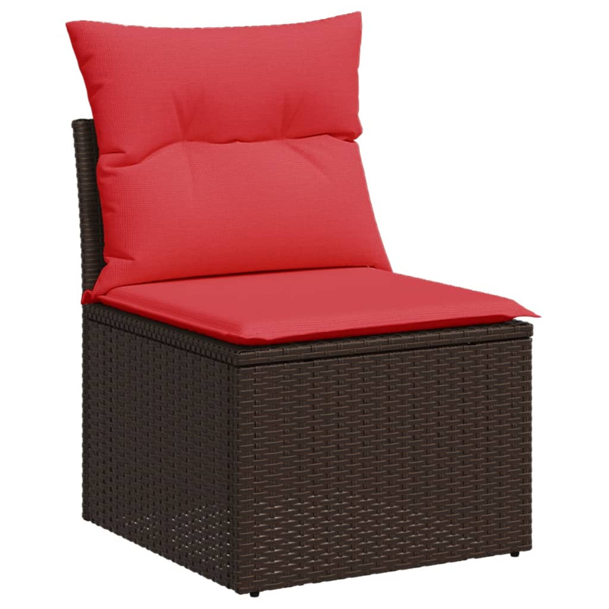 Ein brauner Korbstuhl mit roten Kissen. Der Stuhl hat ein Sitz- und ein Rückenkissen, beide in leuchtendem Rot, vor weißem Hintergrund.
