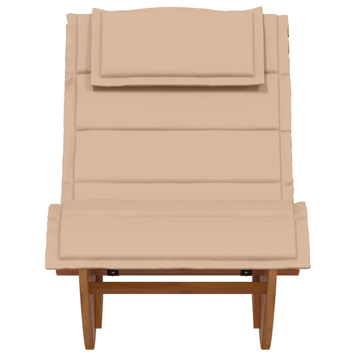 Vista superior de una tumbona acolchada beige sobre un marco de madera. El reposacabezas y el reposapiés están ligeramente elevados.