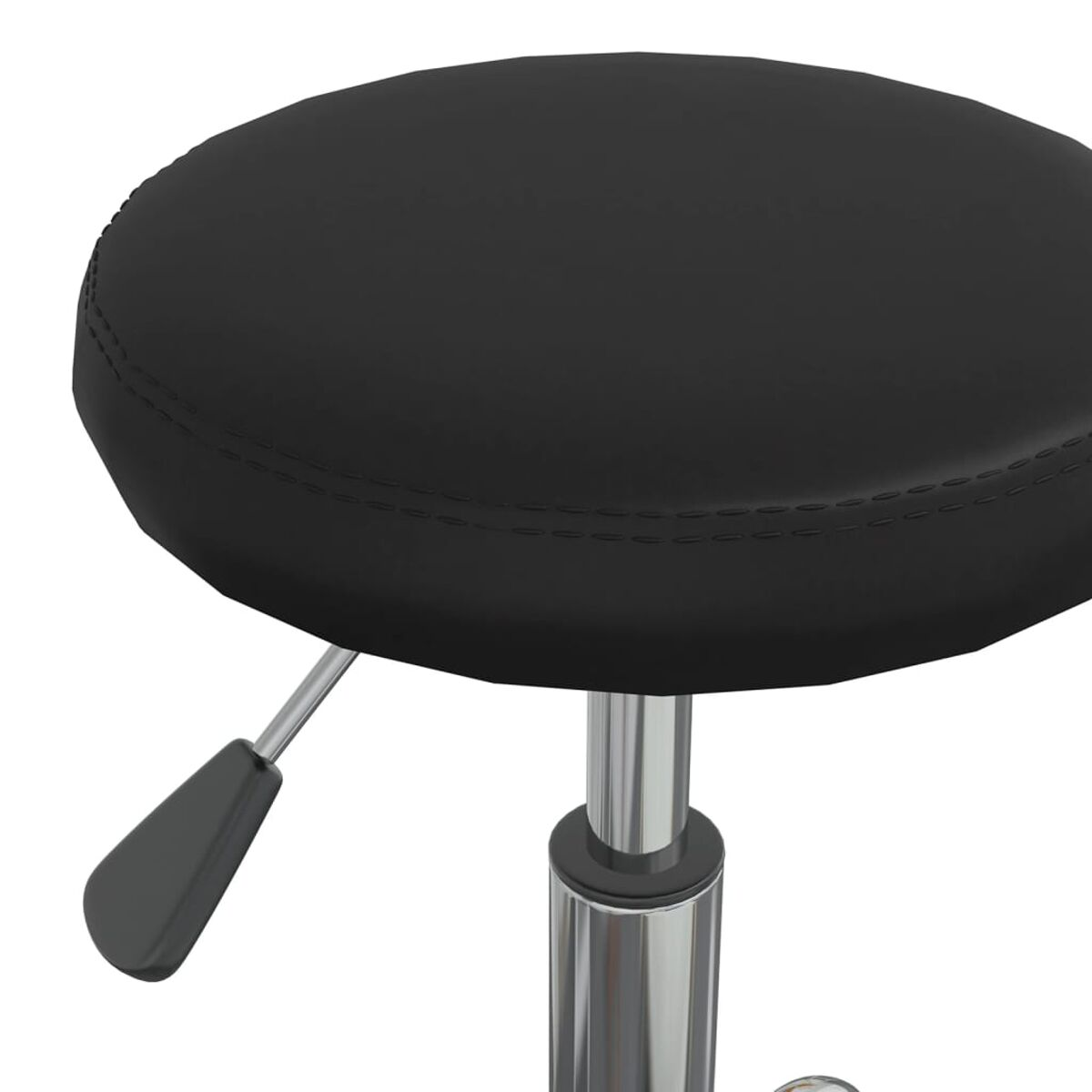 Ein schwarzer Hocker mit rundem Sitz. Er hat ein Chromgestell und einen Hebel. Der Sitz besteht aus glattem Material.