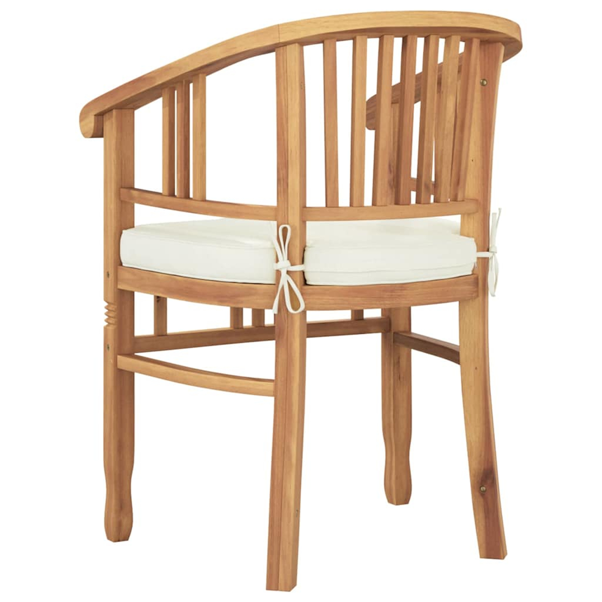 Una silla de madera con respaldo curvo y cojín blanco. La silla es de madera marrón claro y tiene un diseño sencillo.
