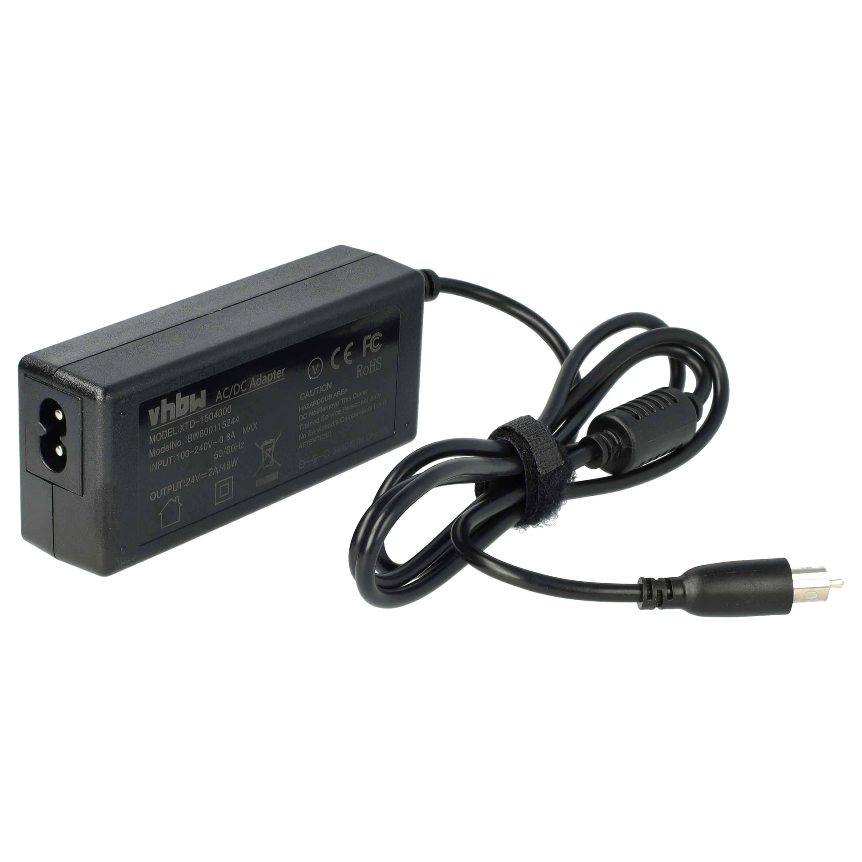 Schwarzes AC/DC-Netzteil mit angeschlossenem Kabel und Stecker. Das Netzteil hat Text.