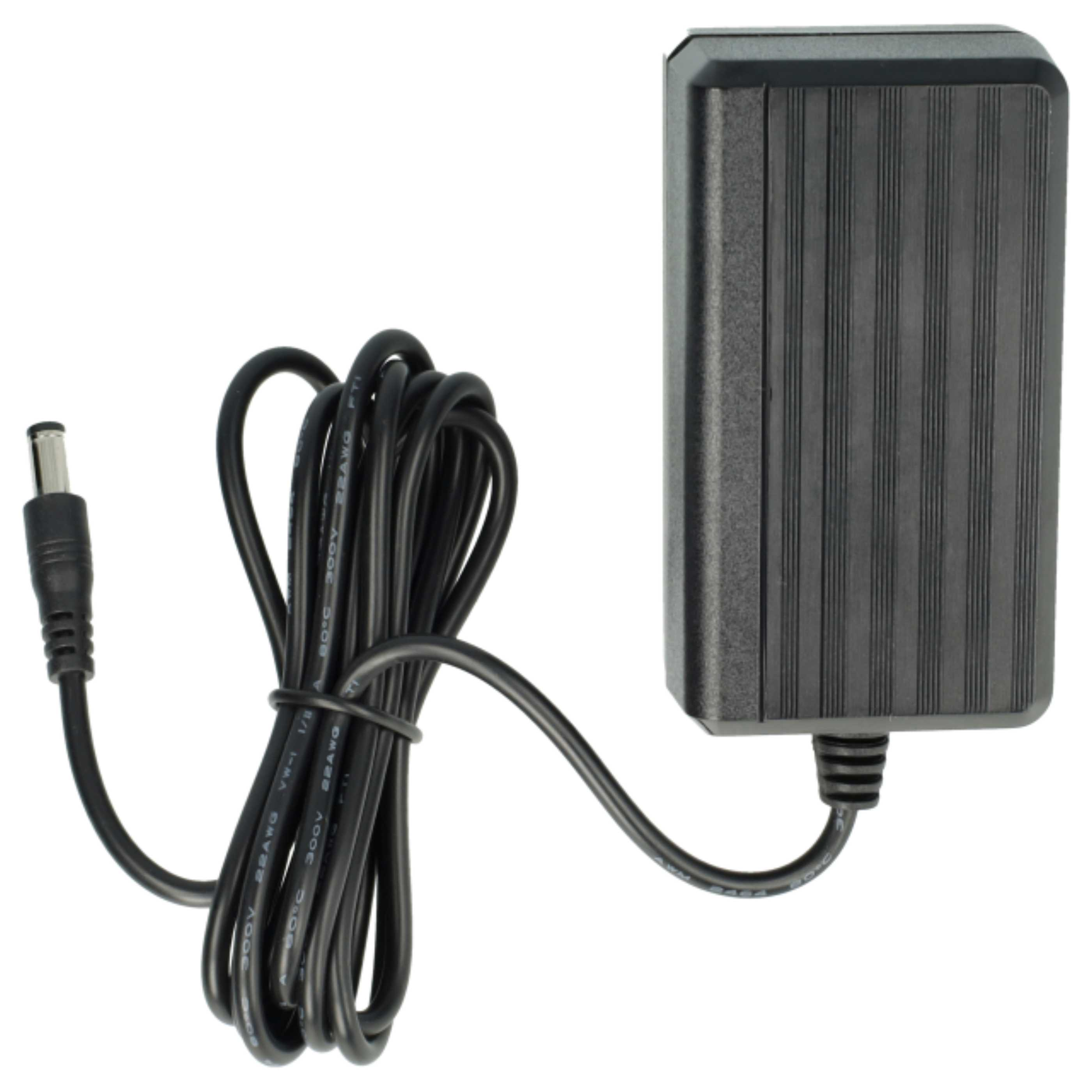 Ein schwarzes Netzteil mit schwarzem Kabel und Stecker. Der Adapter ist rechteckig mit vertikalen Linien.