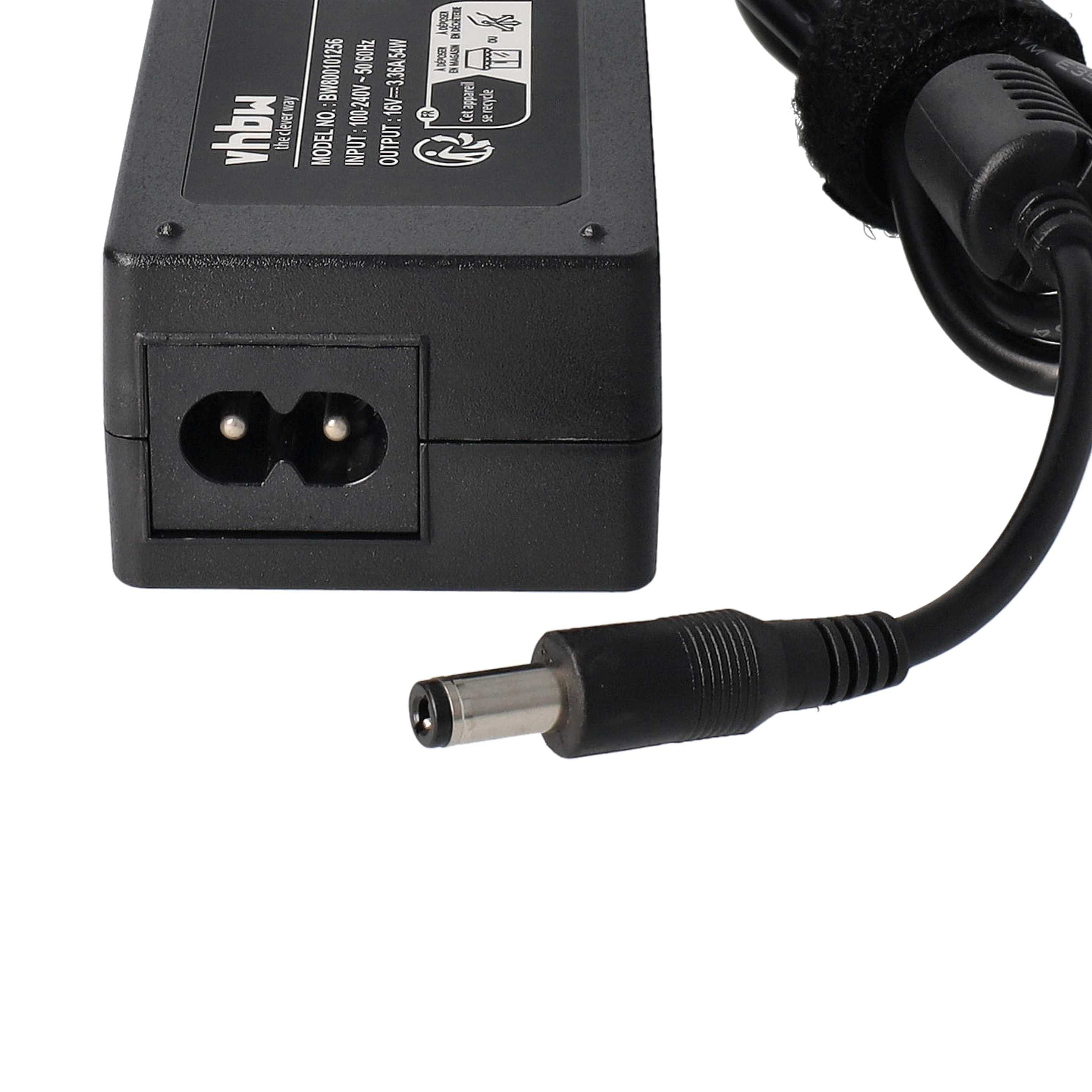 Ein schwarzes Netzteil mit zweipoligem Eingang und DC-Ausgangsstecker. Der Adapter hat Text mit Spannung und Modell.