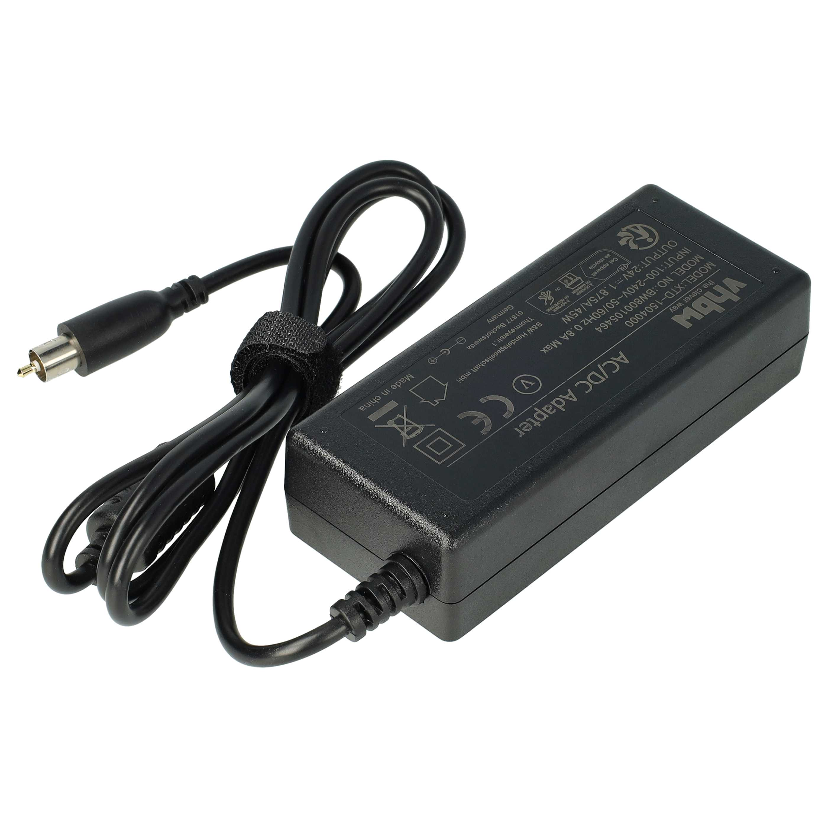 Schwarzes AC/DC-Netzteil mit schwarzem Kabel und Stecker. Details des Adapteretiketts sind sichtbar.