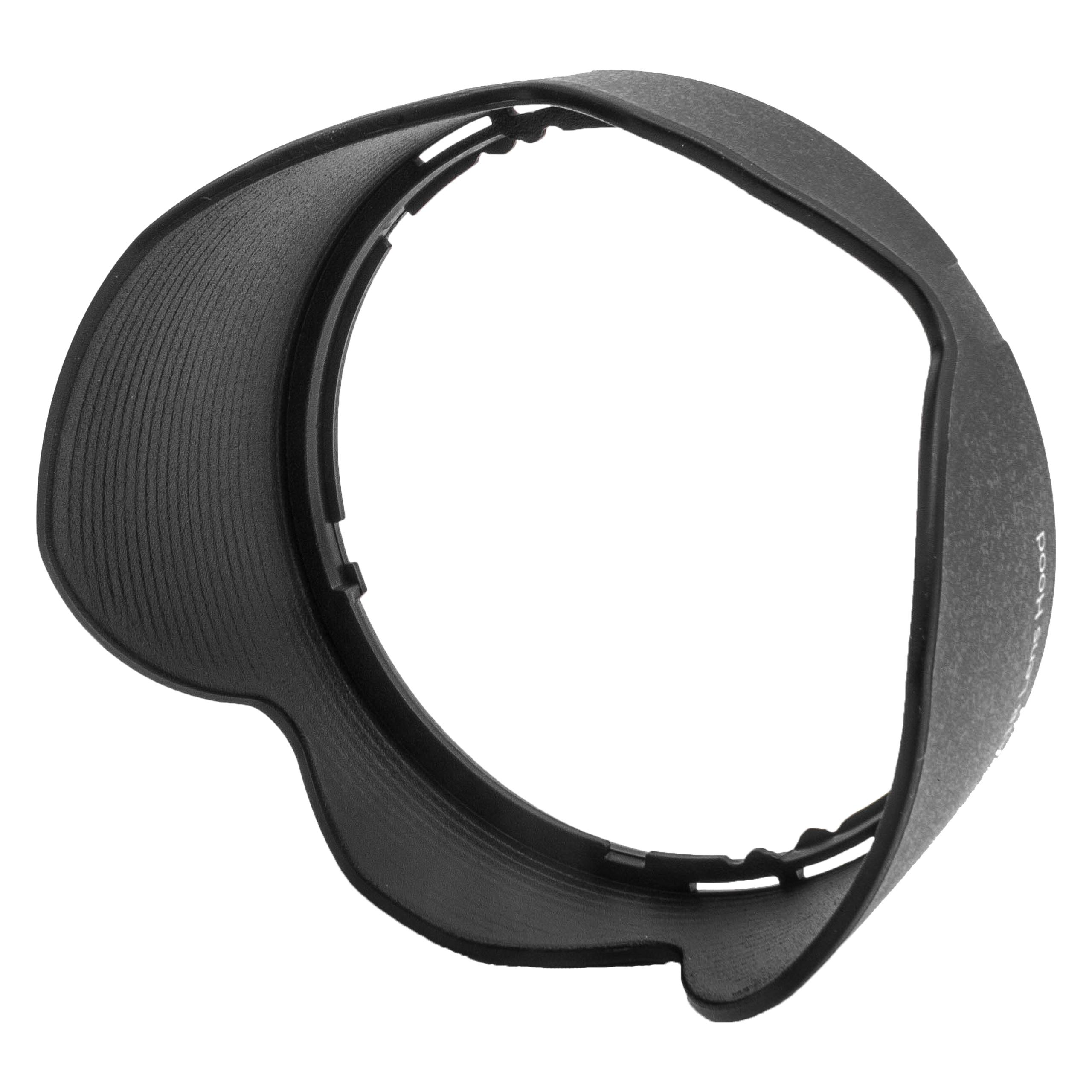 Eine schwarze Objektivsonnenblende in Ringform auf weißem Hintergrund. Sie hat eine matte Textur und ist leicht angewinkelt.
