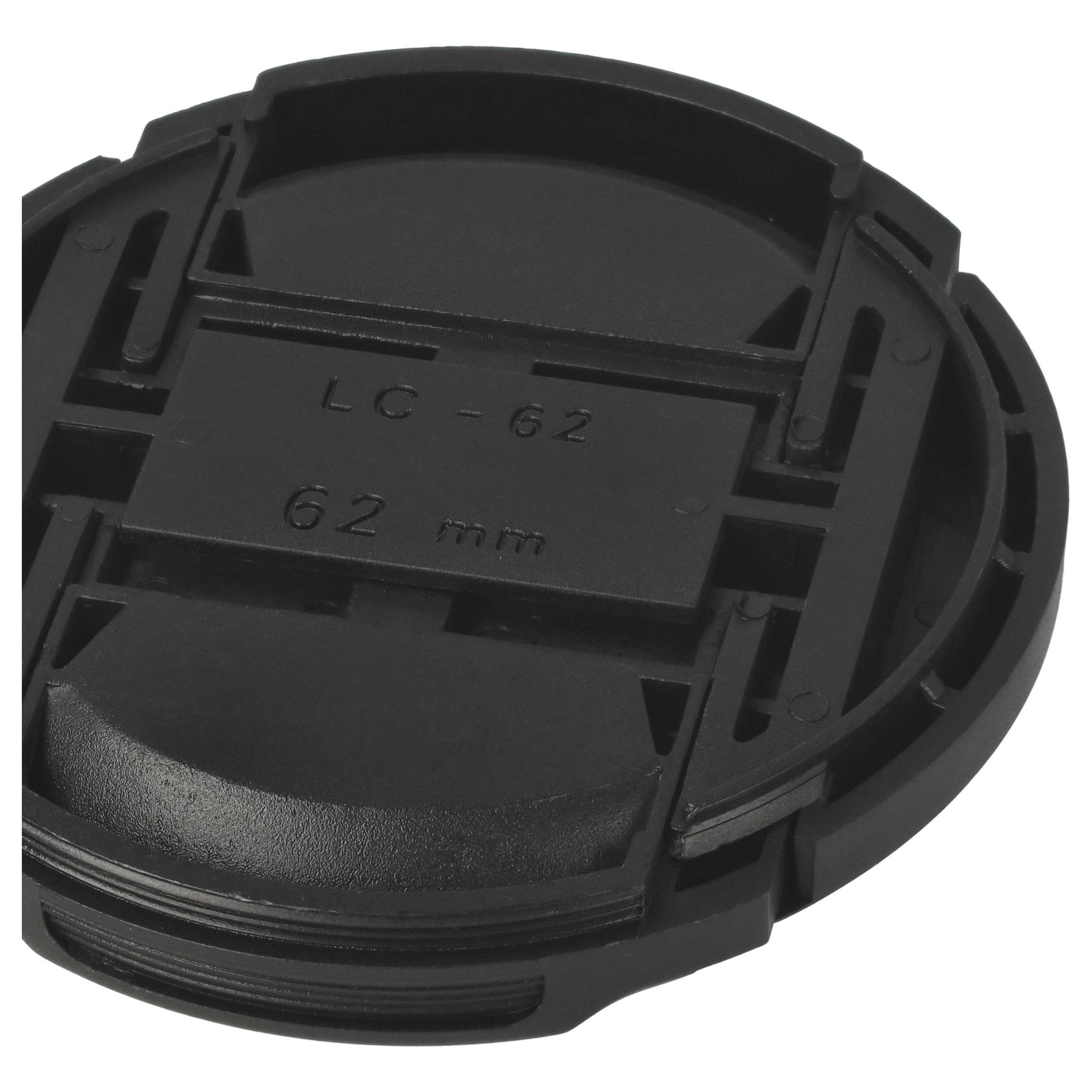 Eine schwarze Objektivkappe mit der Aufschrift 'LC-62' und '62 mm'. Sie ist rund mit geriffelter Kante und rechteckigen Merkmalen.