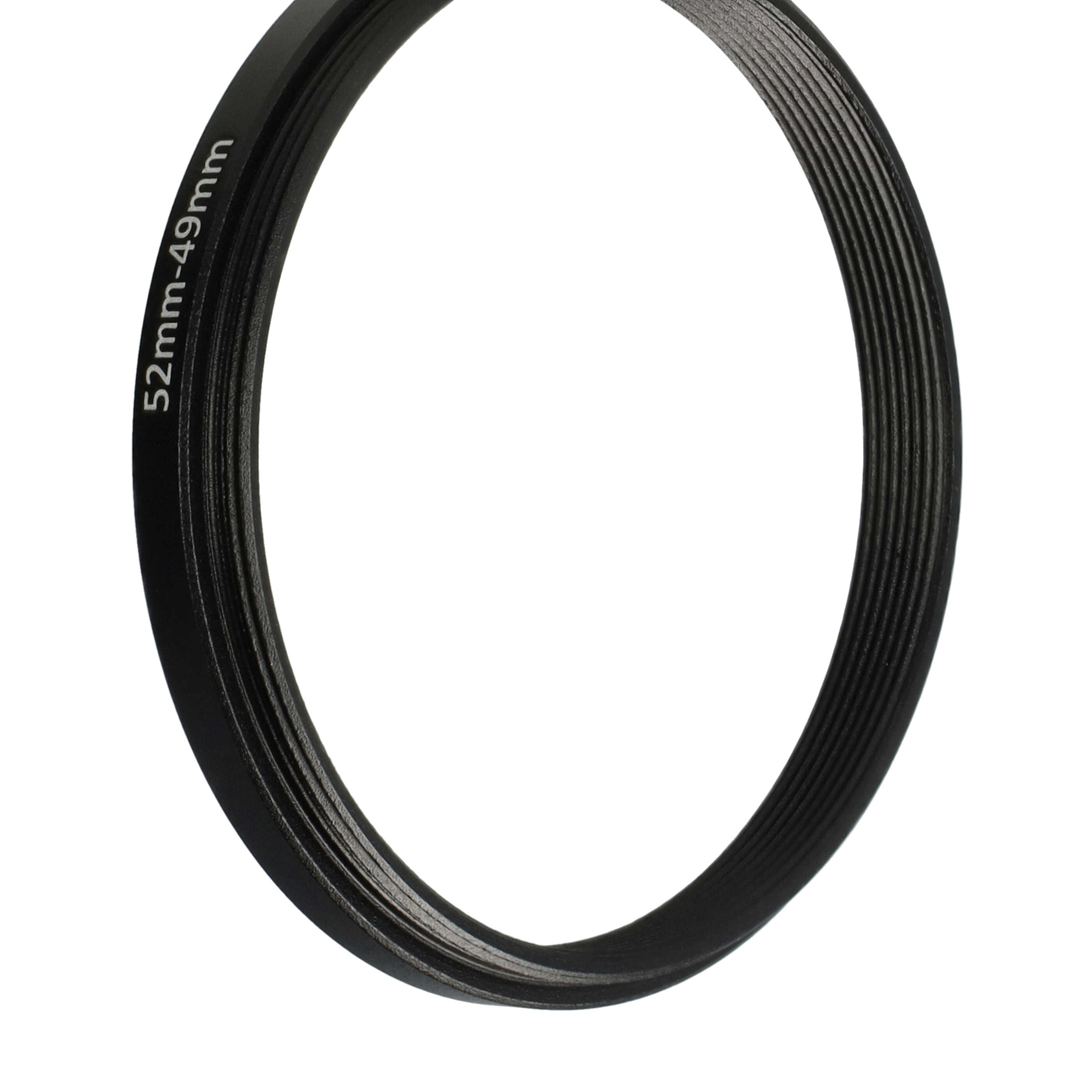 Ein schwarzer Metallring mit geriffelter Textur vor weißem Hintergrund. Der Text '52mm-49mm' ist auf dem Ring aufgedruckt.