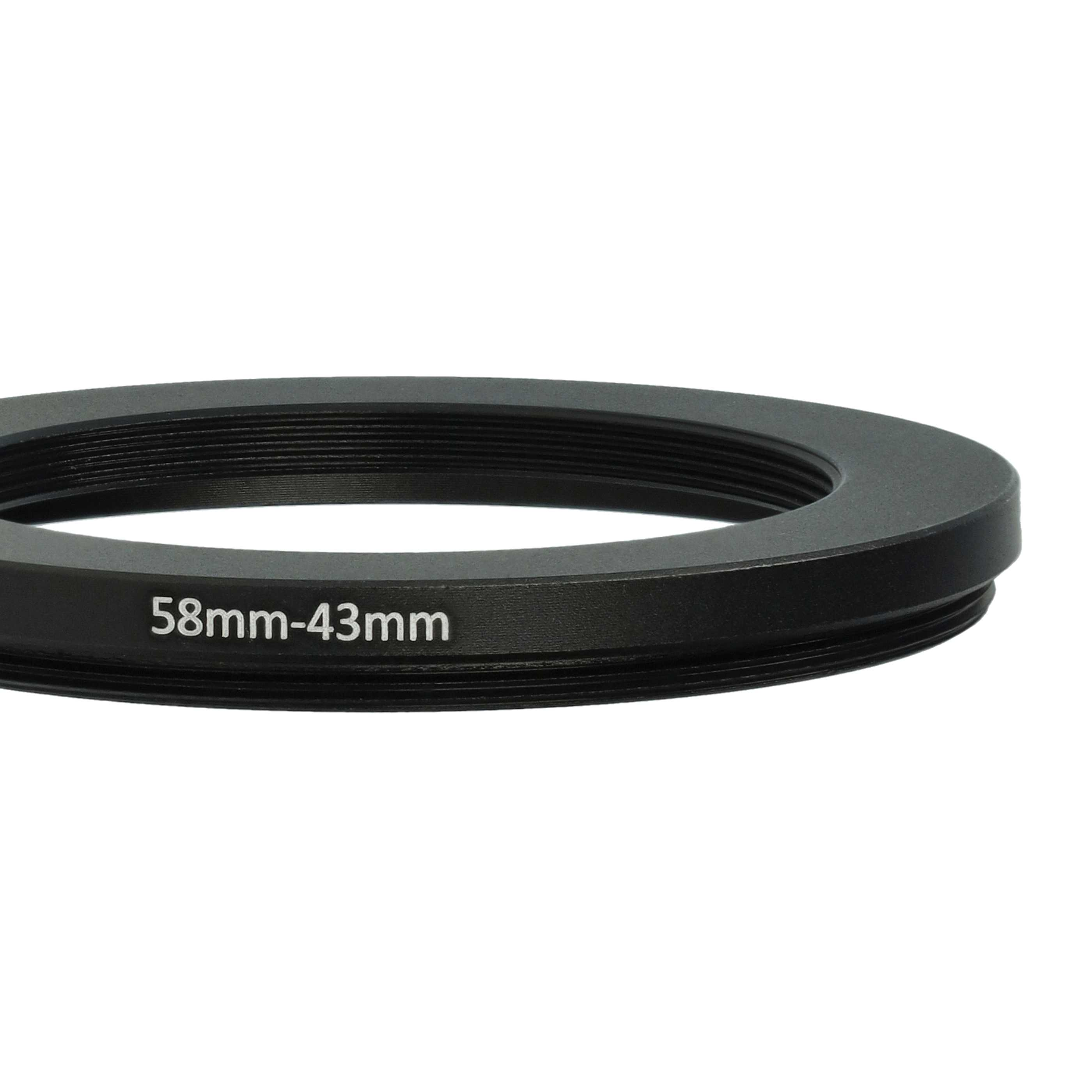 Ein schwarzer Metallring mit der Aufschrift '58mm-43mm' ist zentriert und vor einem weißen Hintergrund platziert.