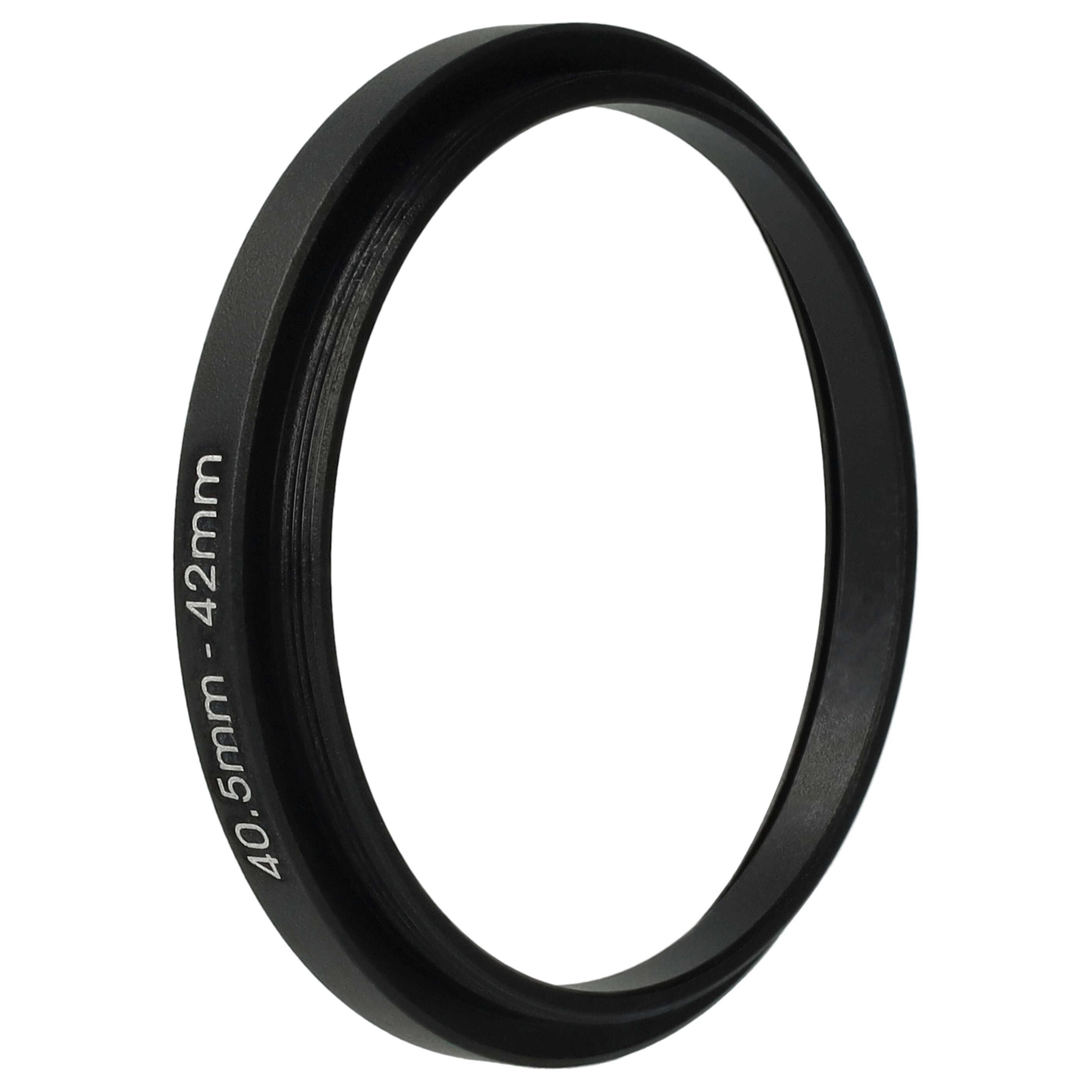 Ein schwarzer Metallring, markiert mit 40,5 mm - 42 mm, isoliert auf weißem Hintergrund. Der Ring ist kreisförmig.