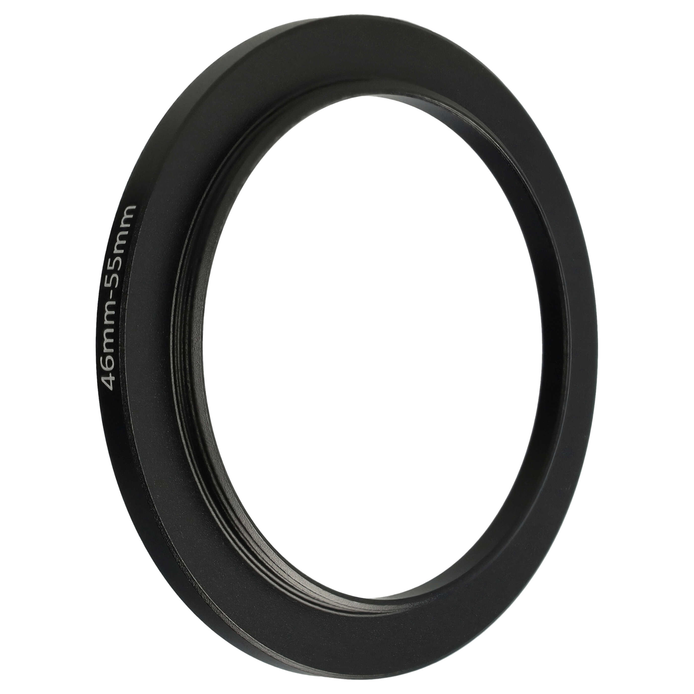 Ein schwarzer Objektivadapterring mit weißem Text '46mm-55mm' ist auf weißem Hintergrund zentriert.