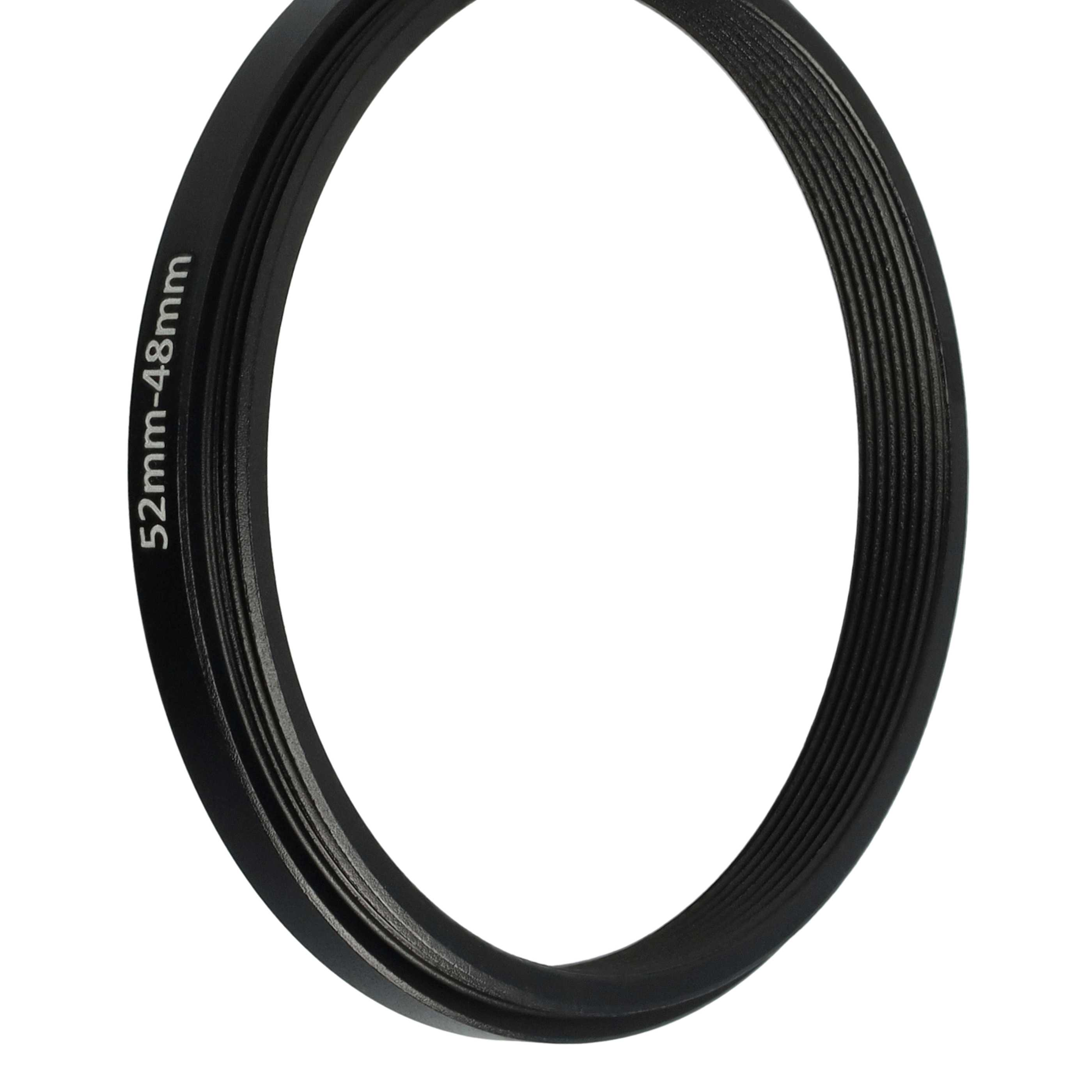 Ein schwarzer Metallring mit dem Text '52mm-48mm' an der Seite. Weißer Hintergrund. Der Ring hat Rillen.
