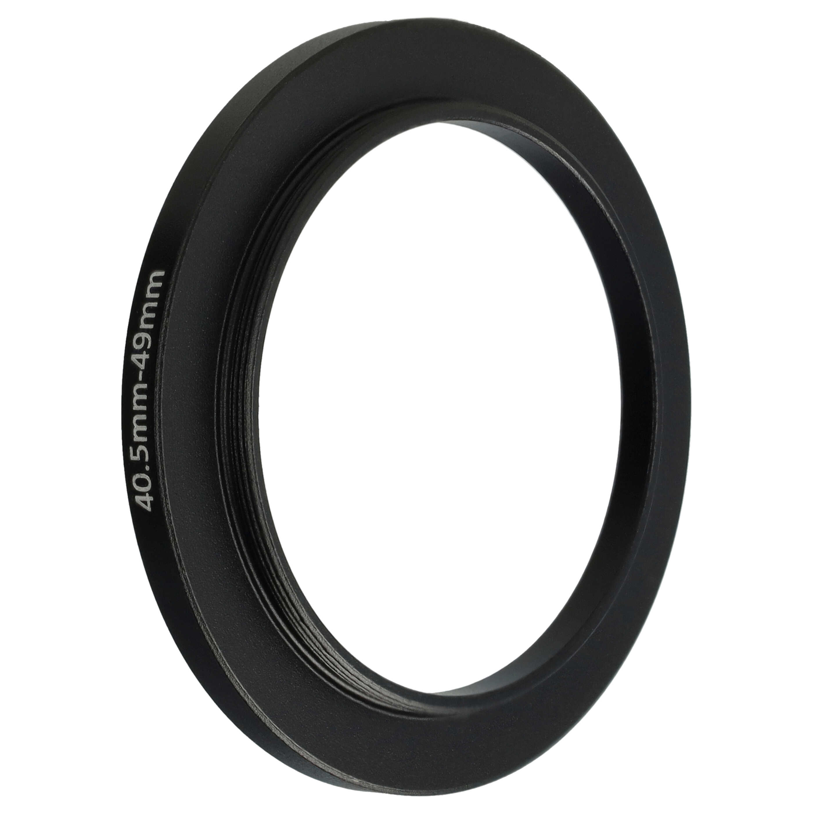 Ein schwarzer Metallring mit dem Text '40,5mm-49mm'. Der Hintergrund ist weiß.