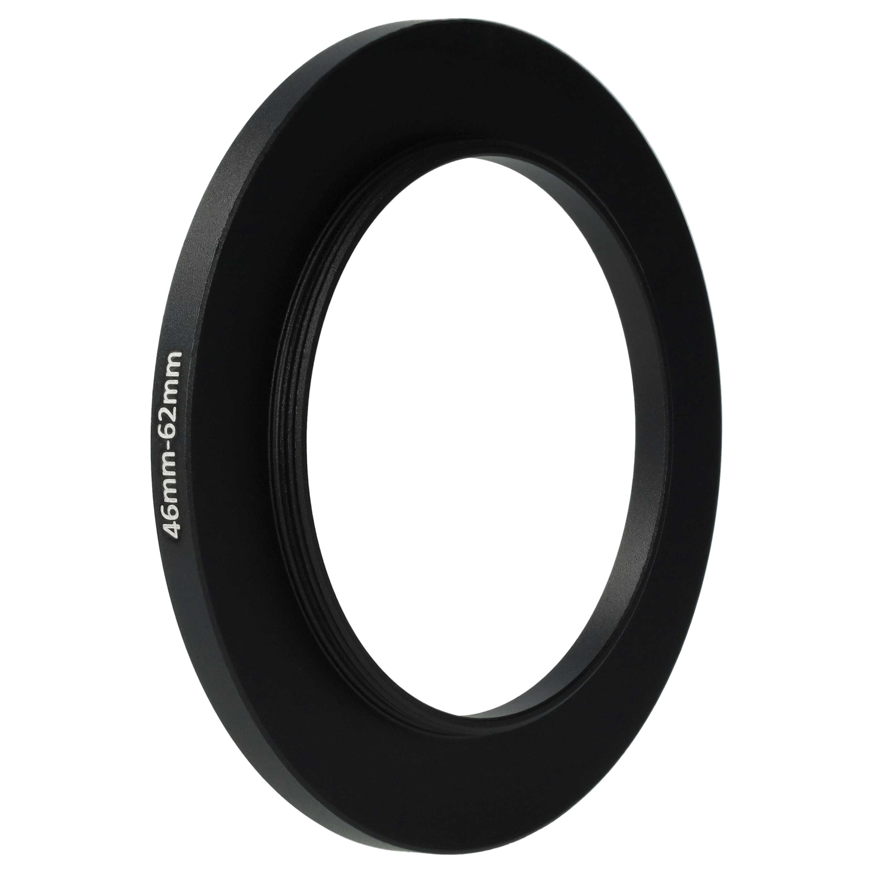 Schwarzer Objektivadapterring. Er hat den Text 46mm-62mm. Der Hintergrund ist weiß.