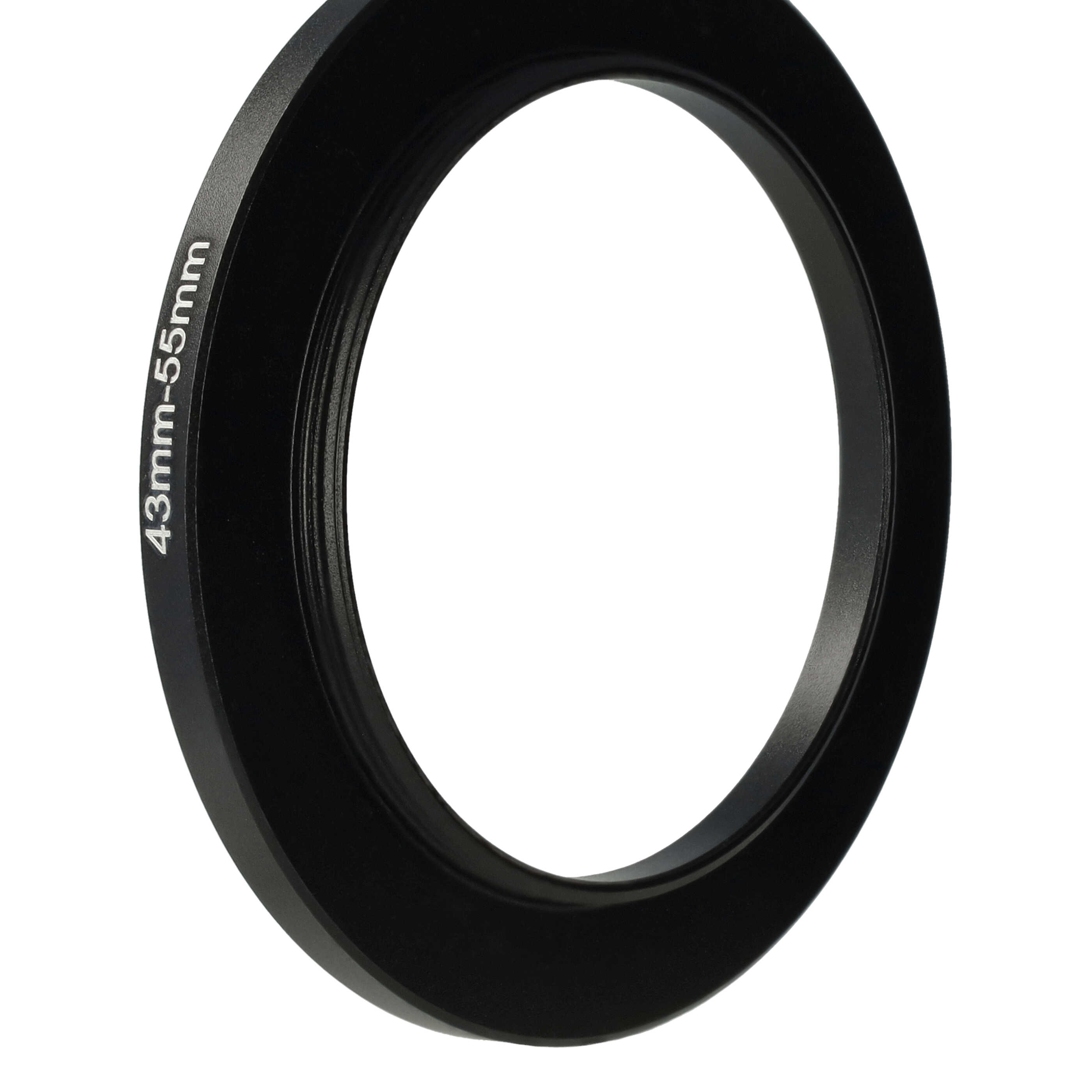 Ein schwarzer Metallring mit der Aufschrift 43 mm-55 mm vor weißem Hintergrund. Der Ring ist leicht angewinkelt, seine Form erkennbar.