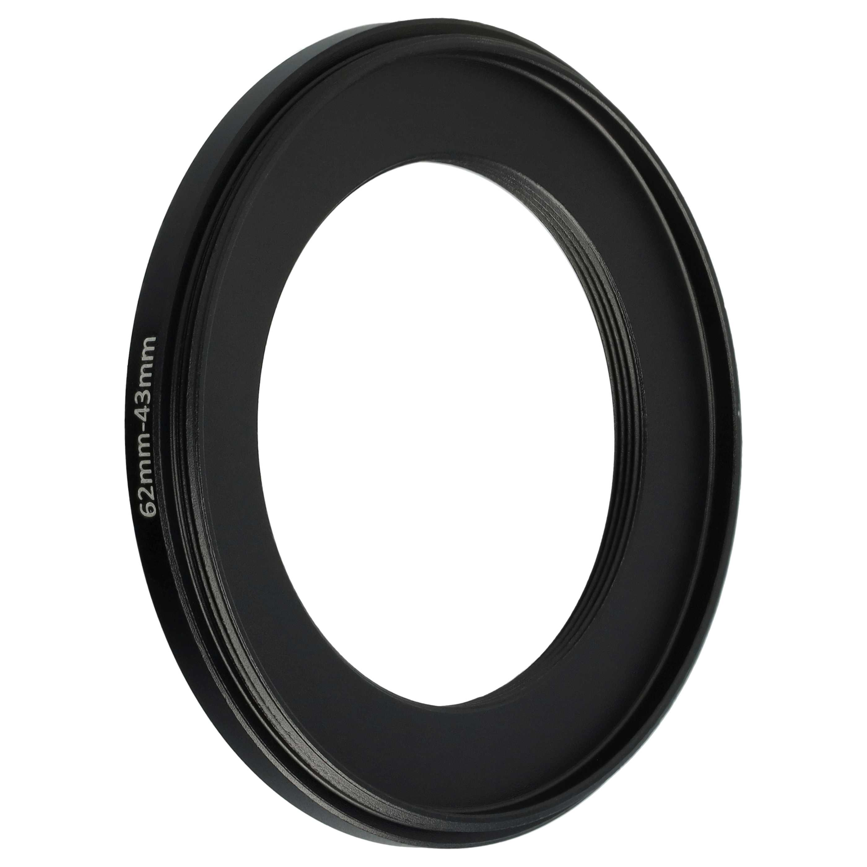 Ein schwarzer Objektivadapterring mit der Aufschrift '62mm-43mm'. Der Ring ist kreisförmig und hat eine leere Mitte, vor weißem Hintergrund.