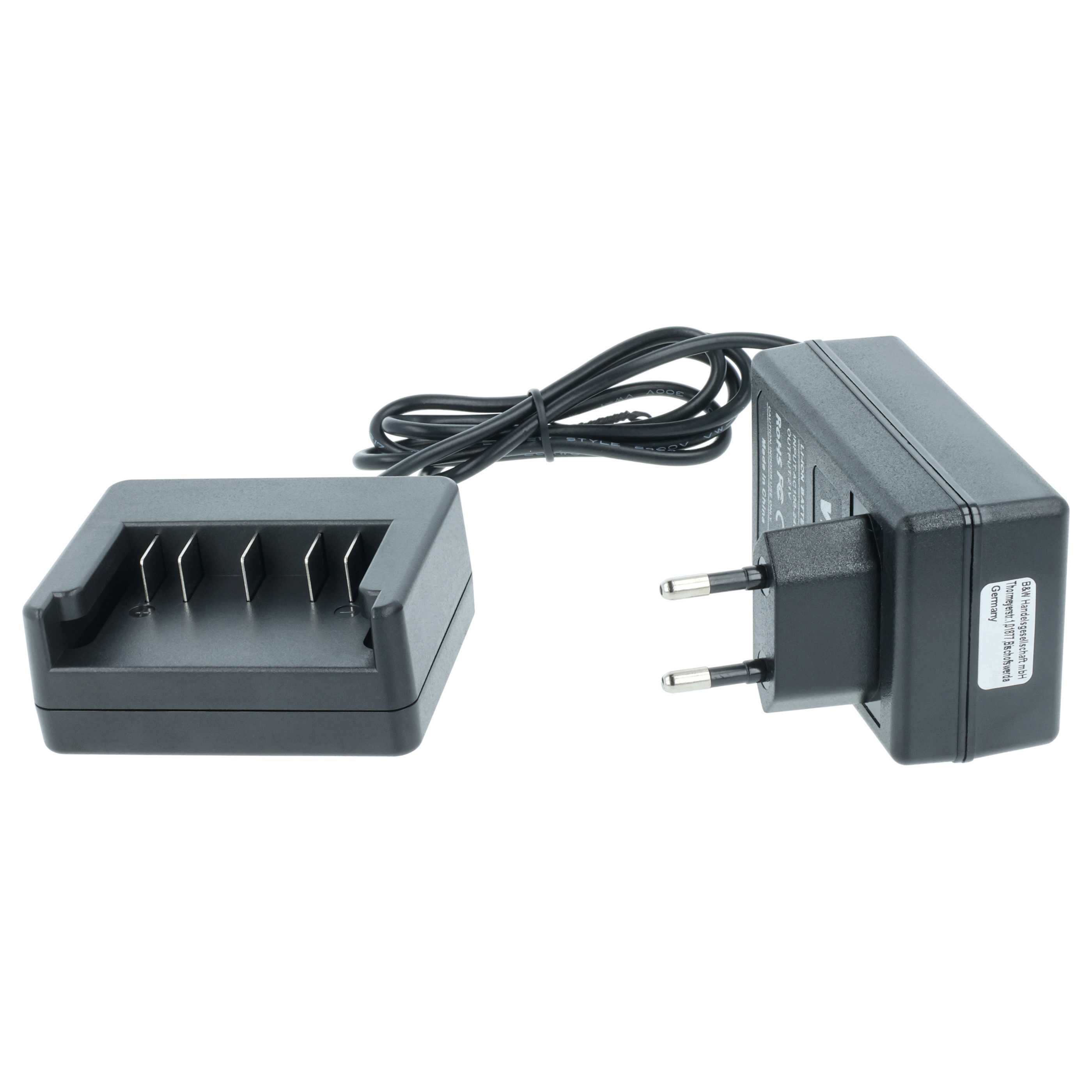 Ein schwarzes Batterieladegerät und ein Netzteil sind durch ein schwarzes Kabel auf weißem Hintergrund verbunden.
