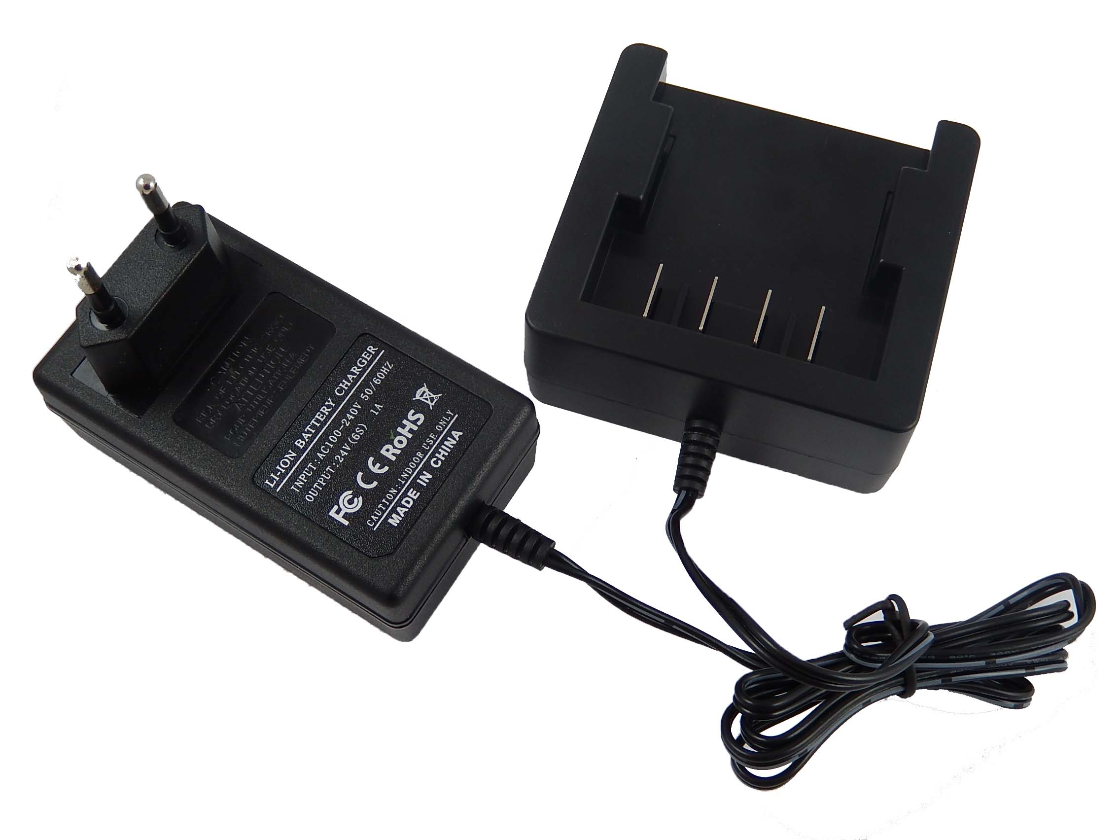 Ein schwarzes Li-Ionen-Batterieladegerät mit Stecker und Ladestation. Kabel verbinden die Teile.