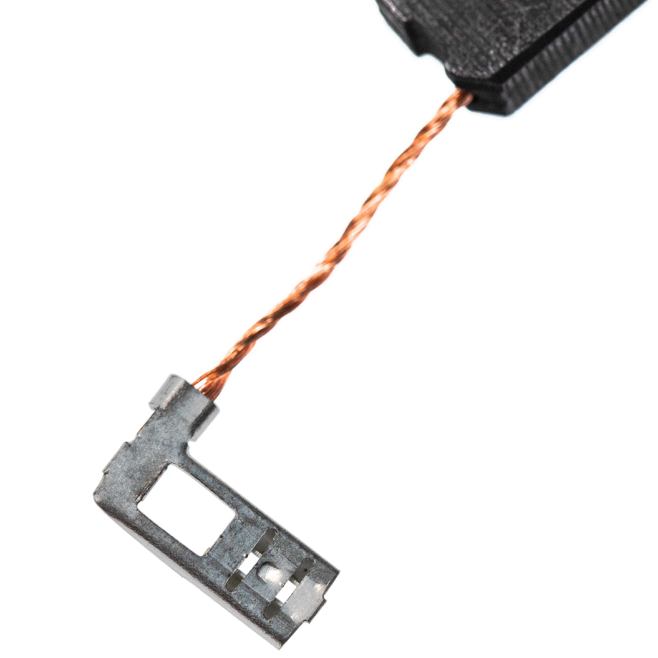 Nahaufnahme einer elektrischen Metallkomponente mit einem Kupferdraht, der sich von einem schwarzen Rechteck erstreckt. Weißer Hintergrund.