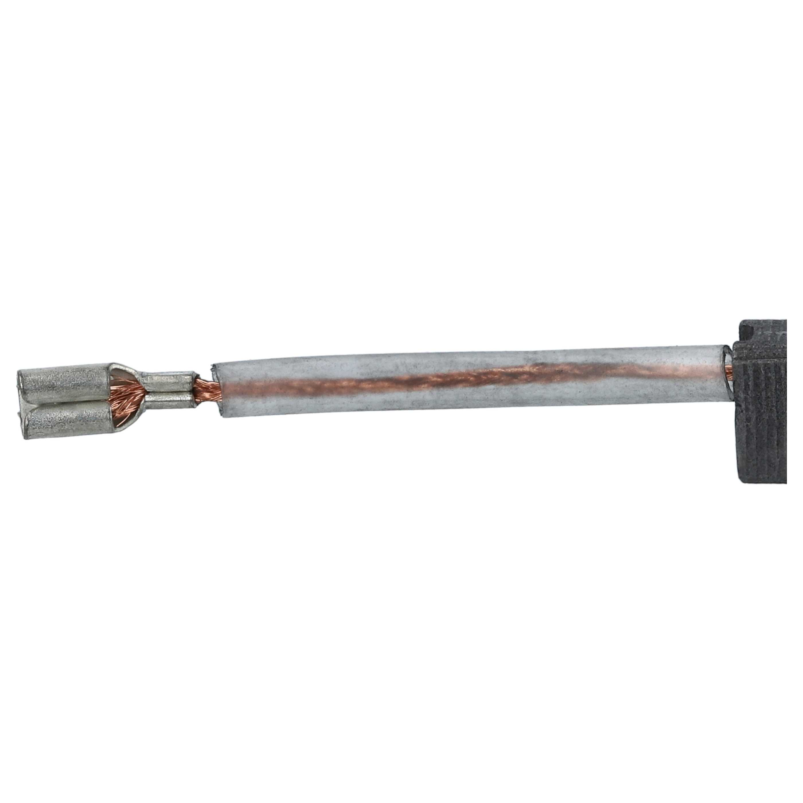 Ein durchgeschnittenes Kabel mit sichtbaren Kupferdrähten. Das Kabel ist grau, das Ende schwarz.