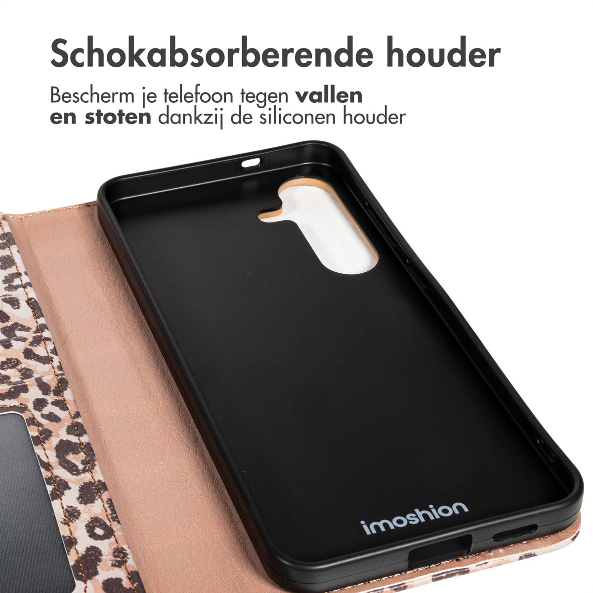 Coque de téléphone noire avec intérieur blanc, ouverte, montrant l'intérieur. Imprimé léopard et rose à gauche. Texte en haut.