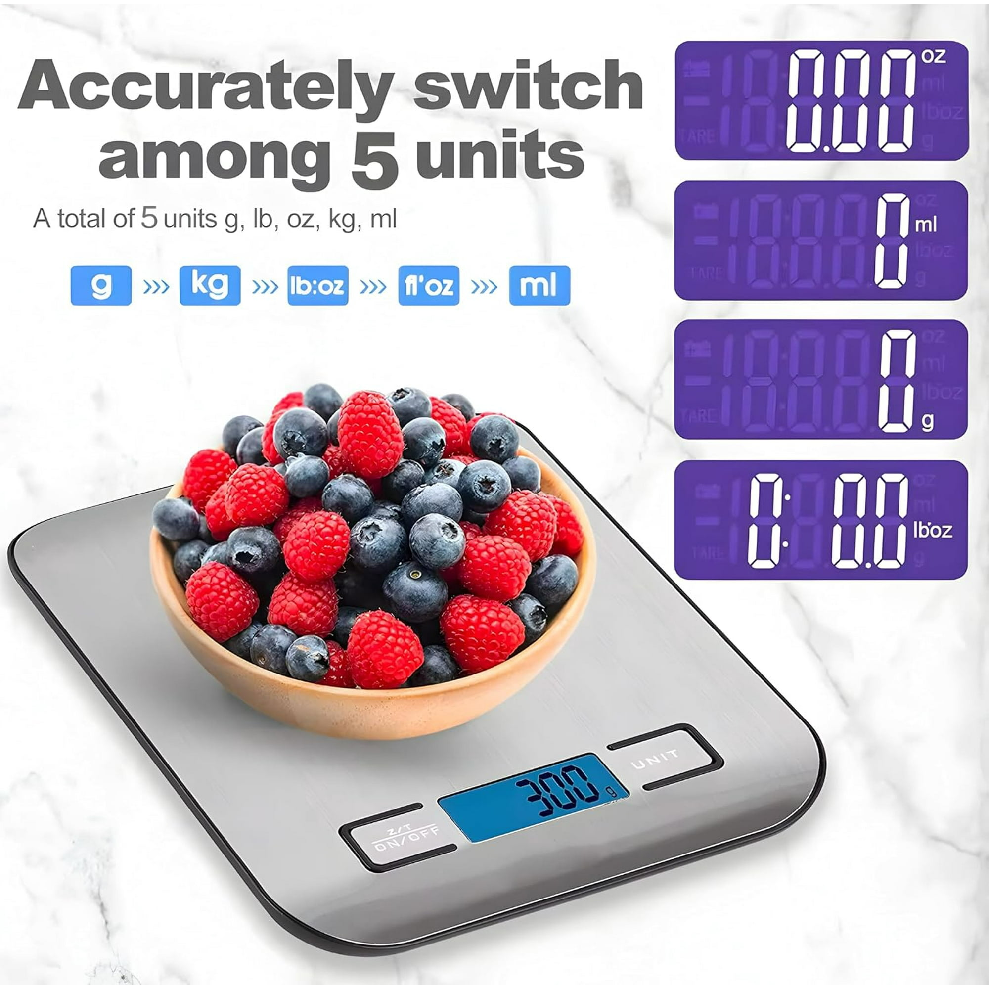 Eine digitale Küchenwaage mit einer Schüssel Beeren. Es zeigt das Gewicht in verschiedenen Einheiten an. Beeren sind rot und blau.