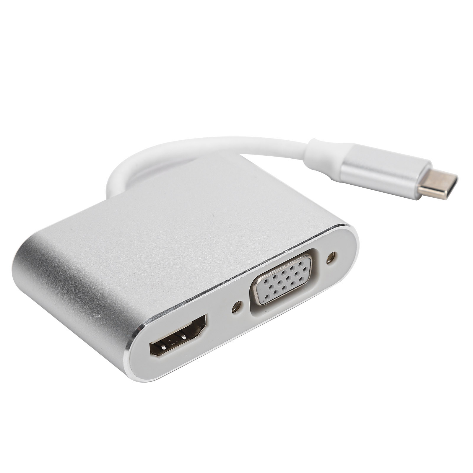 Silberner USB-C-Multiport-Adapter. Er verfügt über HDMI-, VGA- und USB-C-Anschlüsse. Ein weißes Kabel verbindet den Adapter mit einem USB-C-Anschluss.