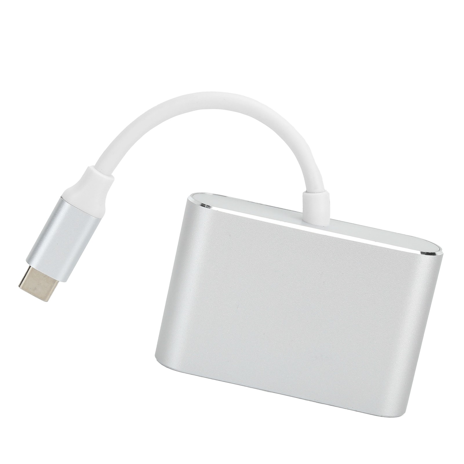 Ein silberner USB-C-Hub mit weißem Kabel. Der Hub ist rechteckig und hat einen USB-C-Anschluss. Der Hintergrund ist weiß.