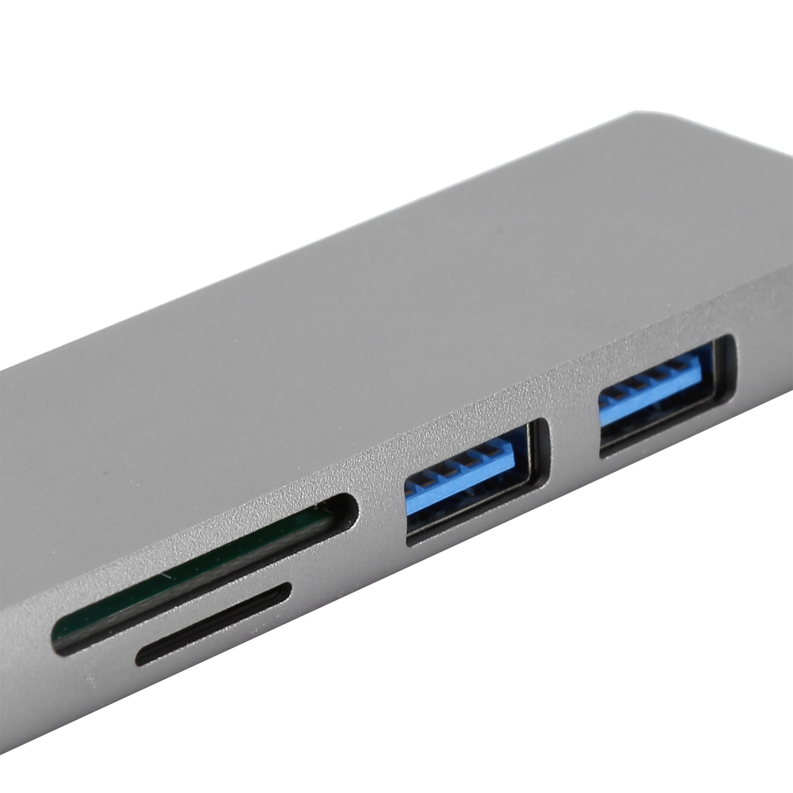 Ein silberner USB-Hub mit Kartenleser und zwei USB-Anschlüssen. Die Anschlüsse haben blaue Einsätze. Weißer Hintergrund.