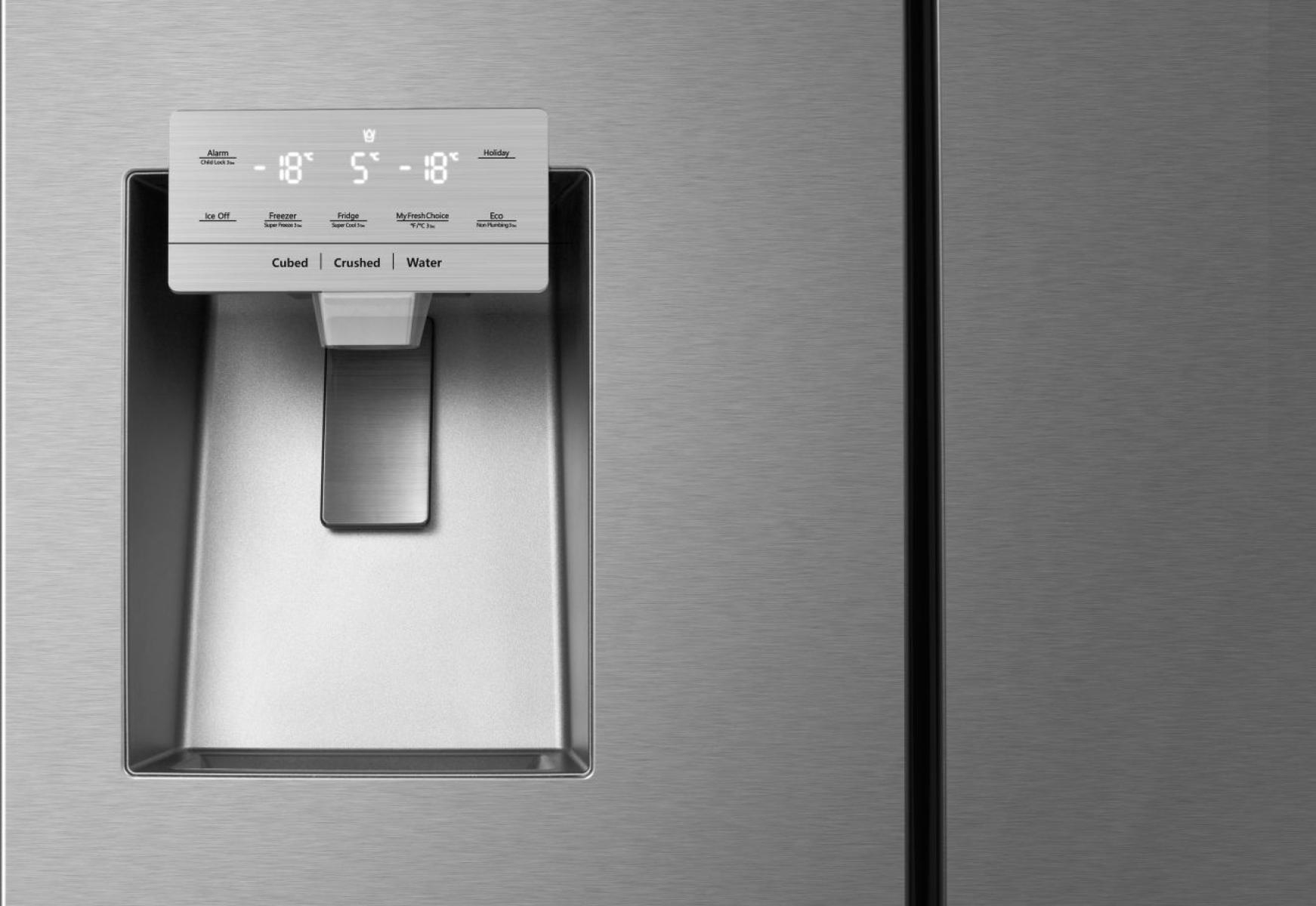 Eine Edelstahltürkühlschranktür mit Eis- und Wasserspender. Das Display zeigt Temperatureinstellungen. Tasten für Optionen sind sichtbar.
