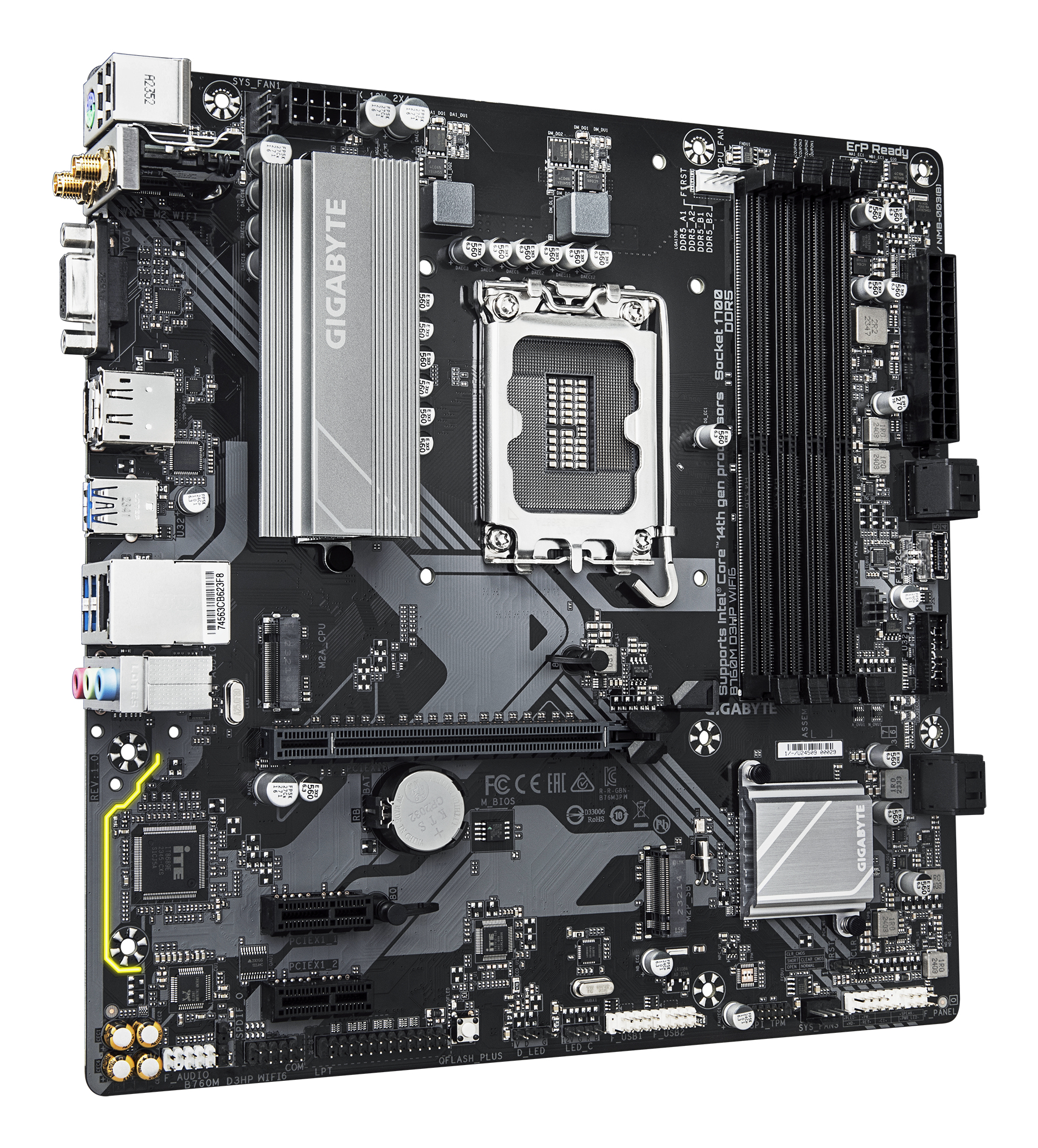 Zwart Gigabyte moederbord met zilveren koellichamen, diverse poorten en een CPU-socket.