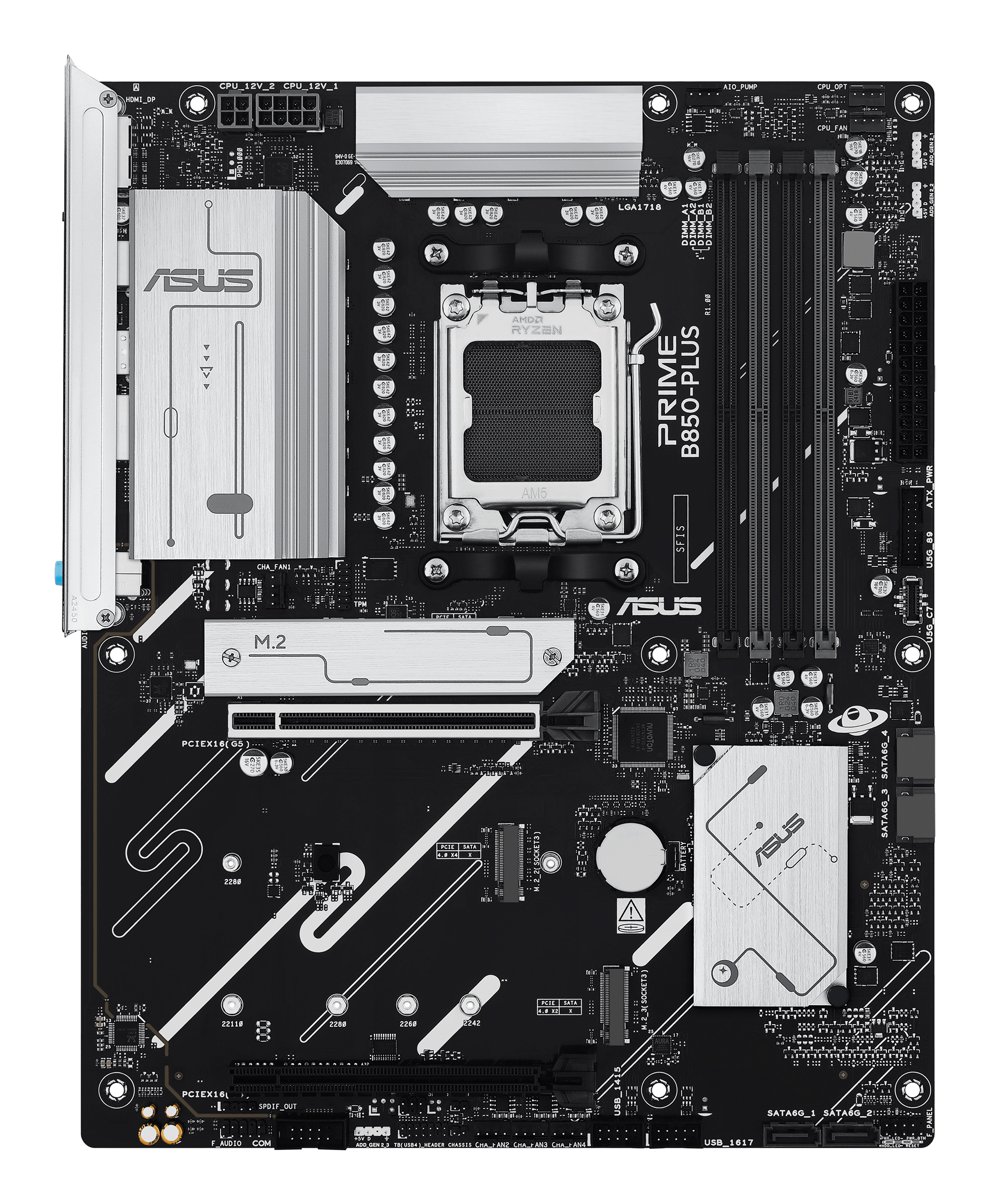 Scheda madre nera con logo ASUS, più slot e componenti. Zoccolo CPU Ryzen visibile.