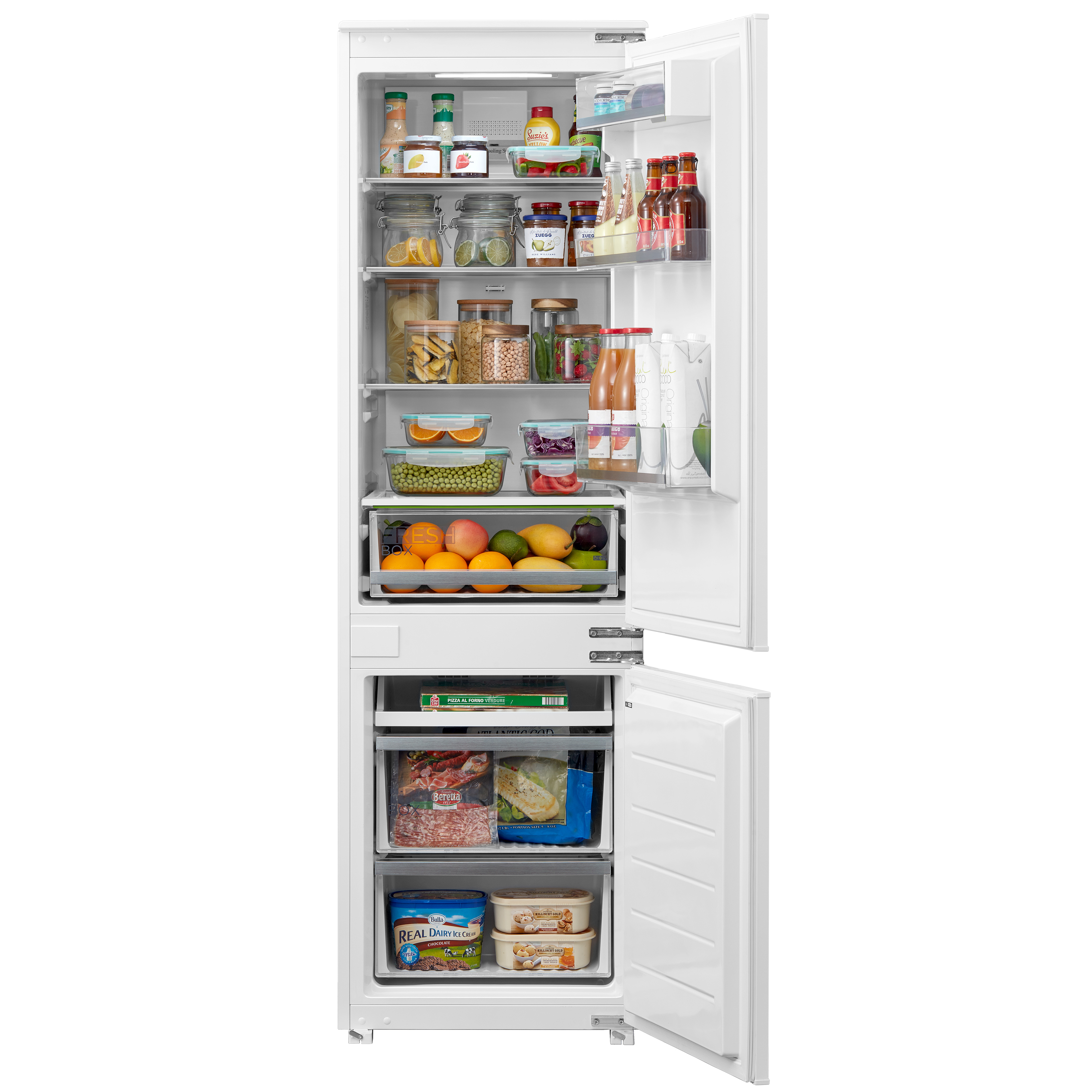 Un refrigerador con la puerta abierta, lleno de diversos alimentos como frutas, verduras, salsas y productos congelados.